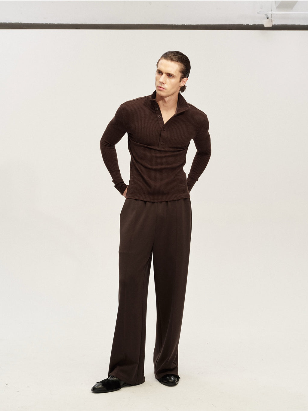 JCAESAR Slim-Fit Ribbed Turtleneck Base Layer with Buttons