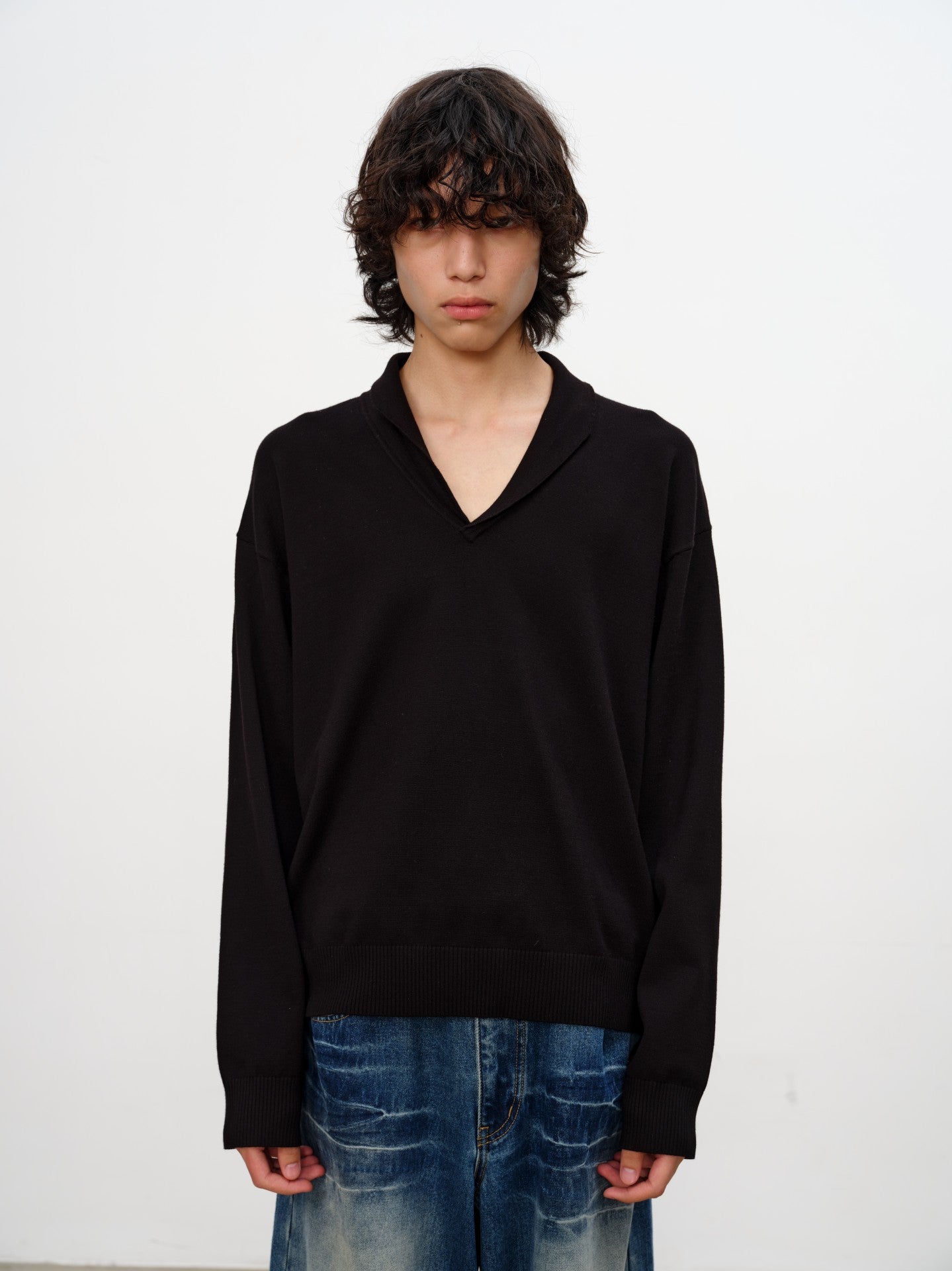 JCAESAR Seagull Collar Sweater