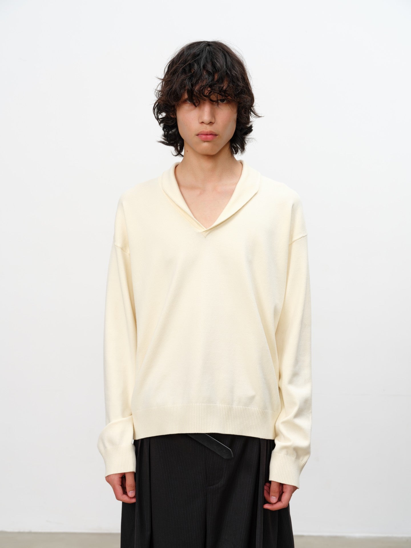 JCAESAR Seagull Collar Sweater