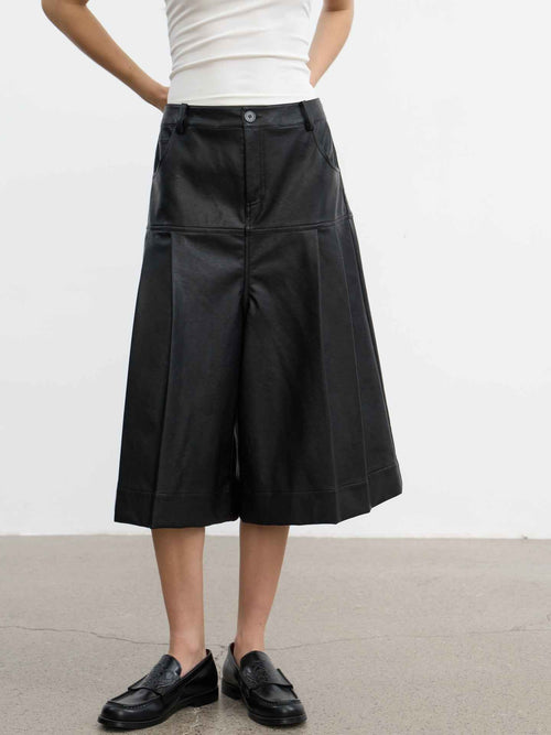 JCAESAR WOMEN Saddle‑pleated body‑hugging leather pants