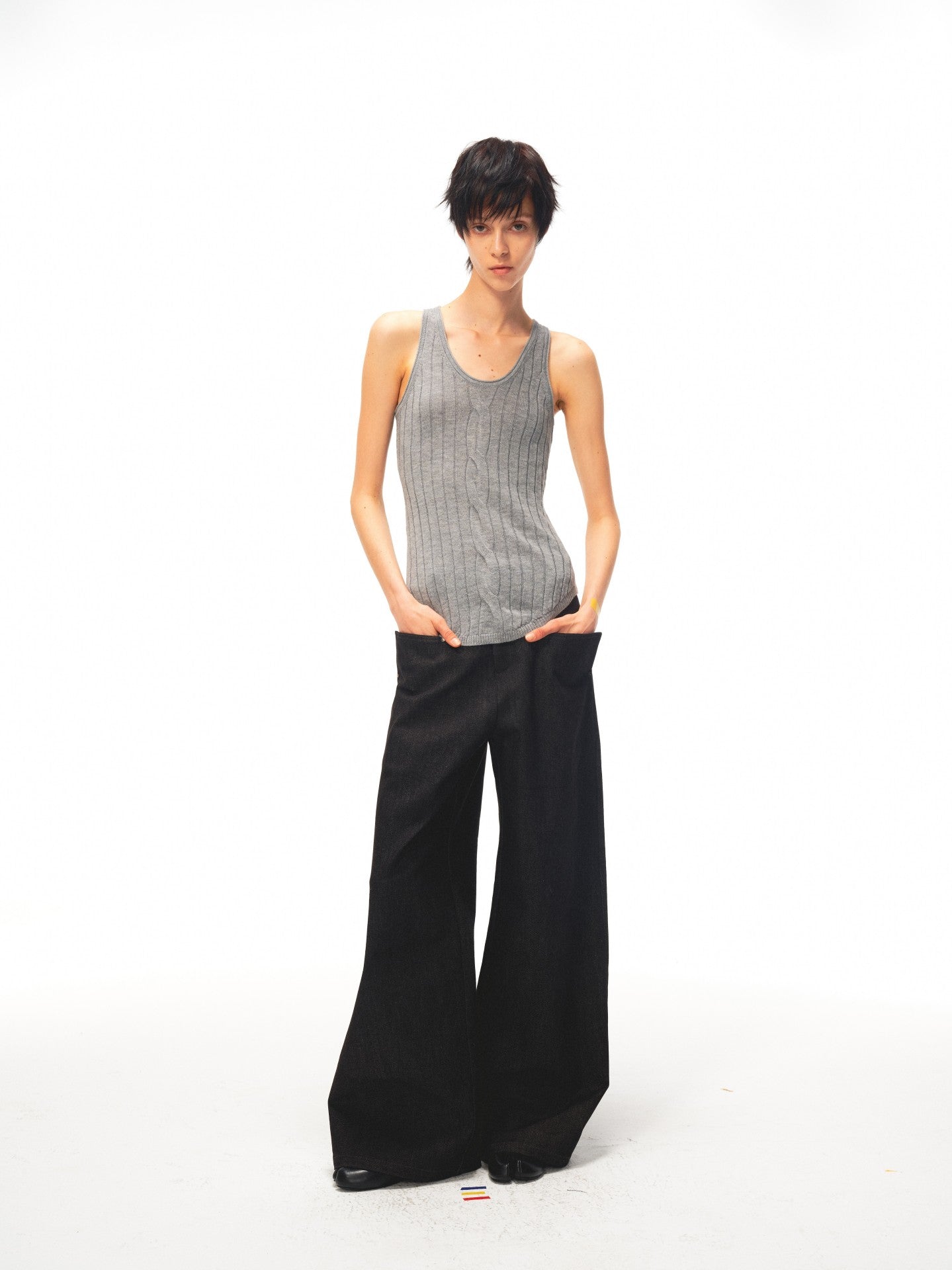 JCAESAR WOMEN Waist‑shaped cable‑knit fitted tank