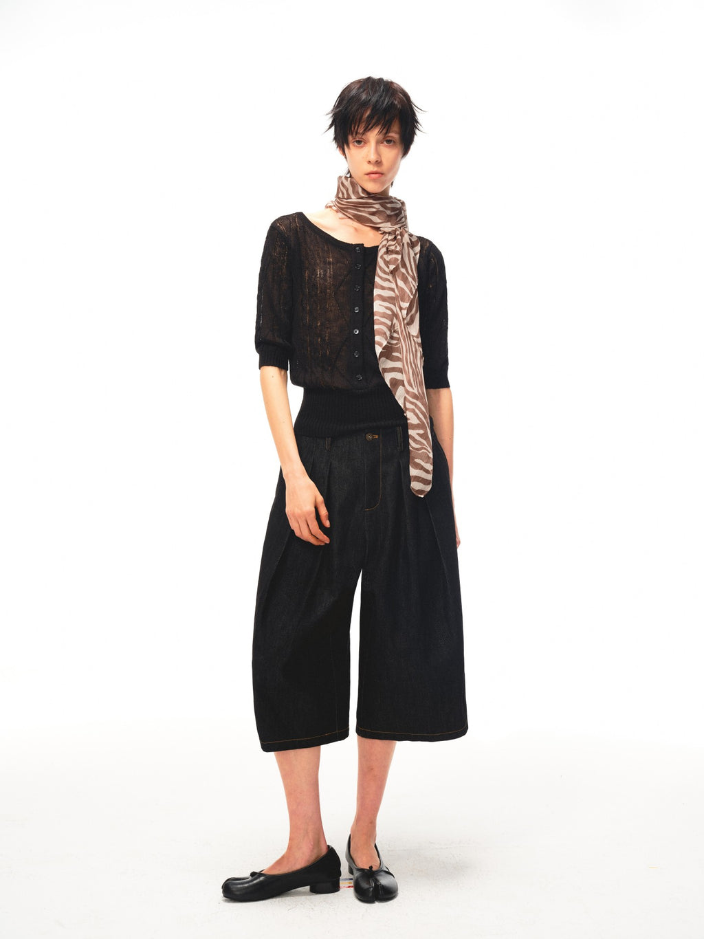 JCAESAR WOMEN Wide‑leg pleated mid‑length denim shorts