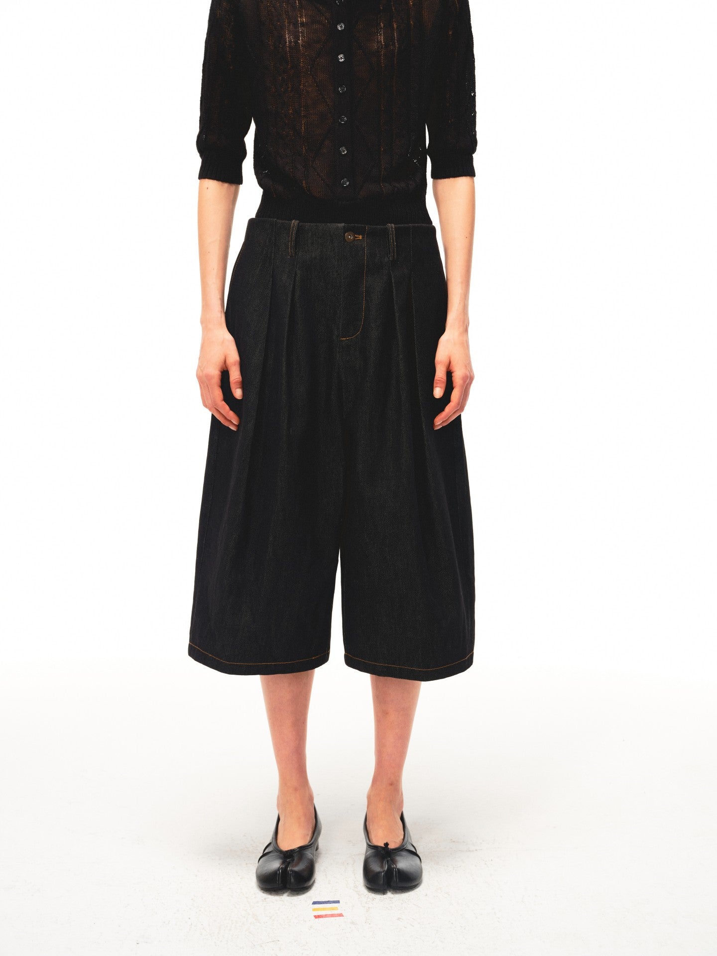 JCAESAR WOMEN Wide‑leg pleated mid‑length denim shorts