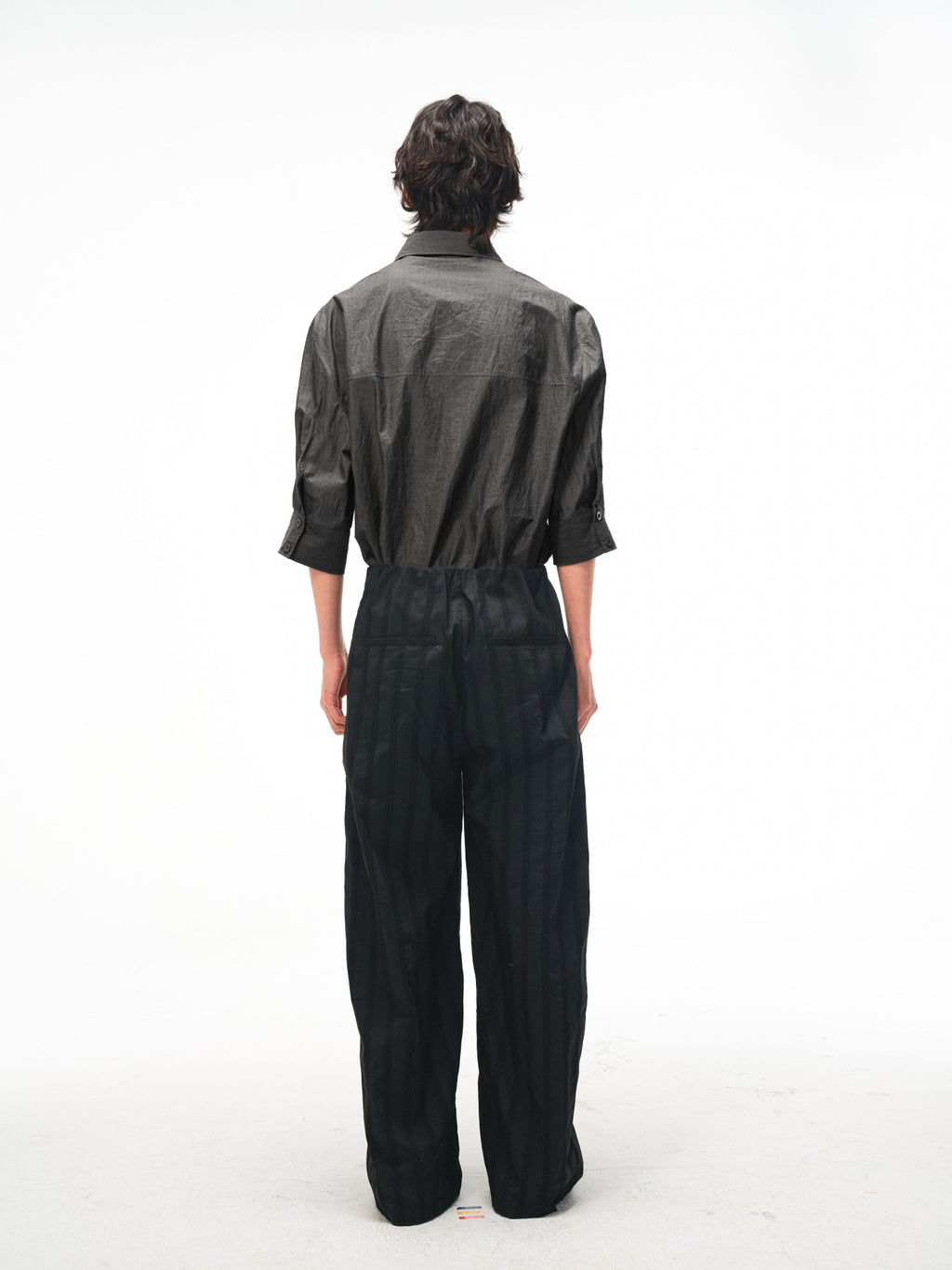 JCAESAR Half‑zip mid‑sleeve shirt with patch pocket in charcoal grey