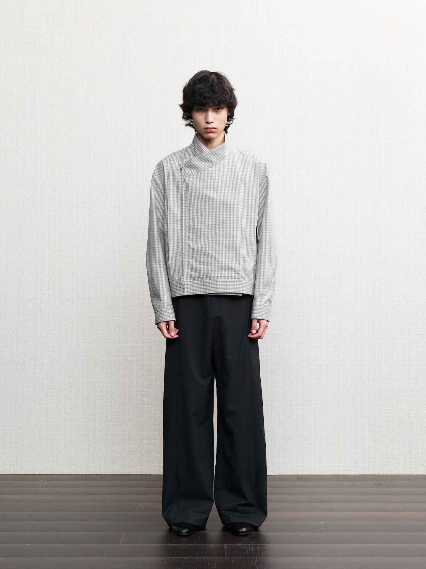 JCAESAR Cross‑collar mesh pleated jacket