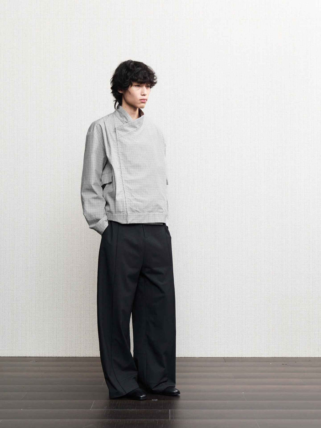 JCAESAR Cross‑collar mesh pleated jacket