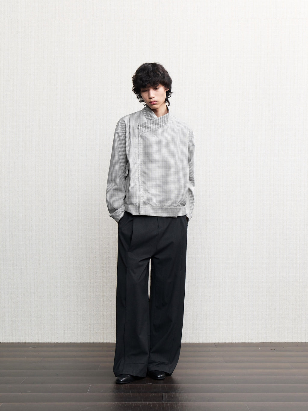 JCAESAR Cross‑collar mesh pleated jacket