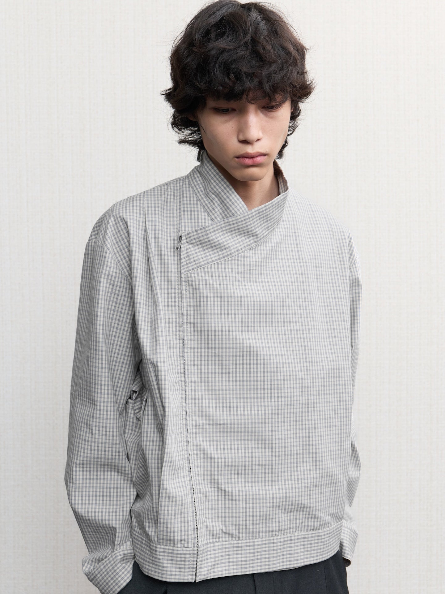 JCAESAR Cross‑collar mesh pleated jacket