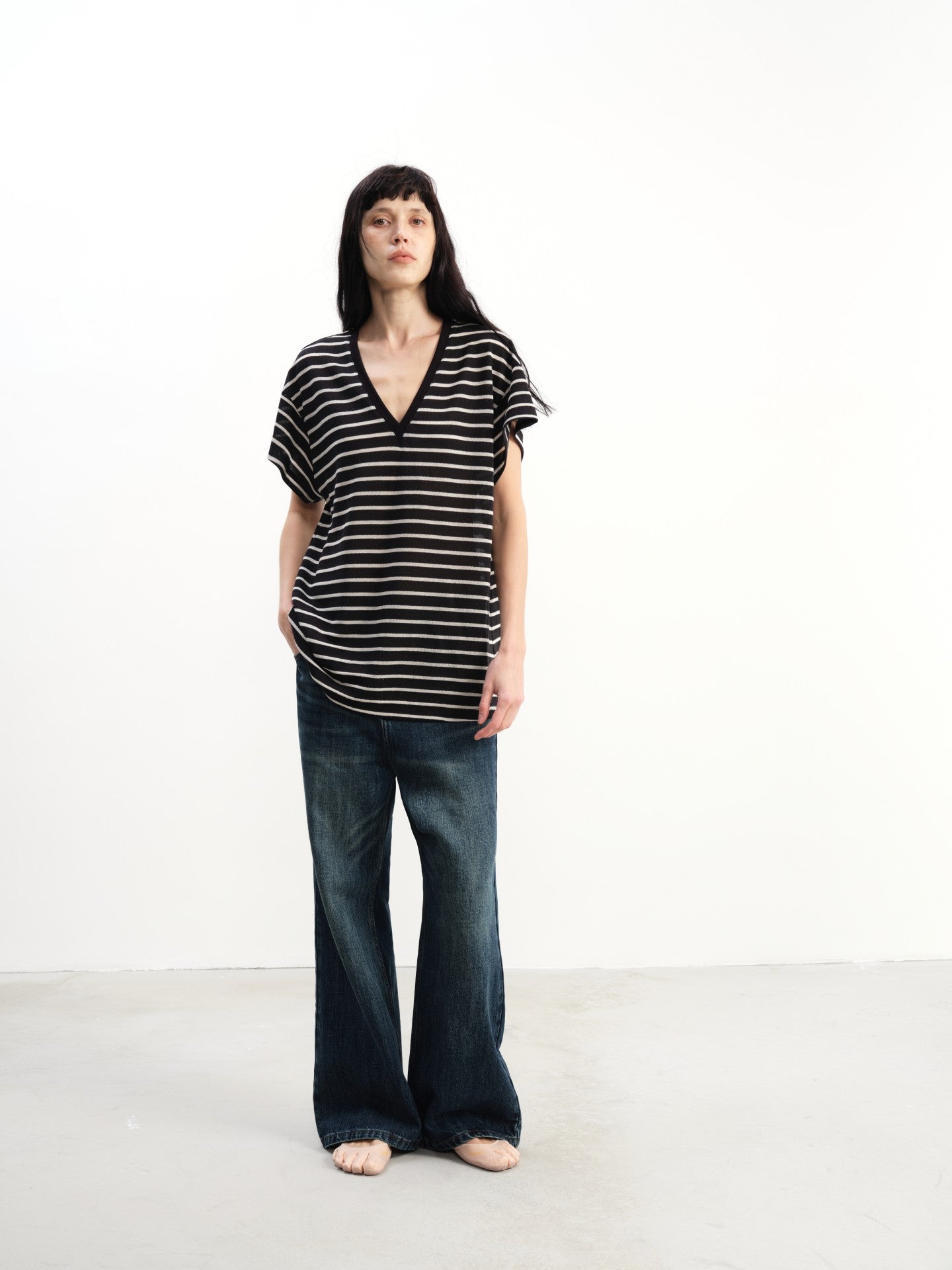 JCAESAR WOMEN Loose-Fit Striped V-Neck Tee - jcaesarclo