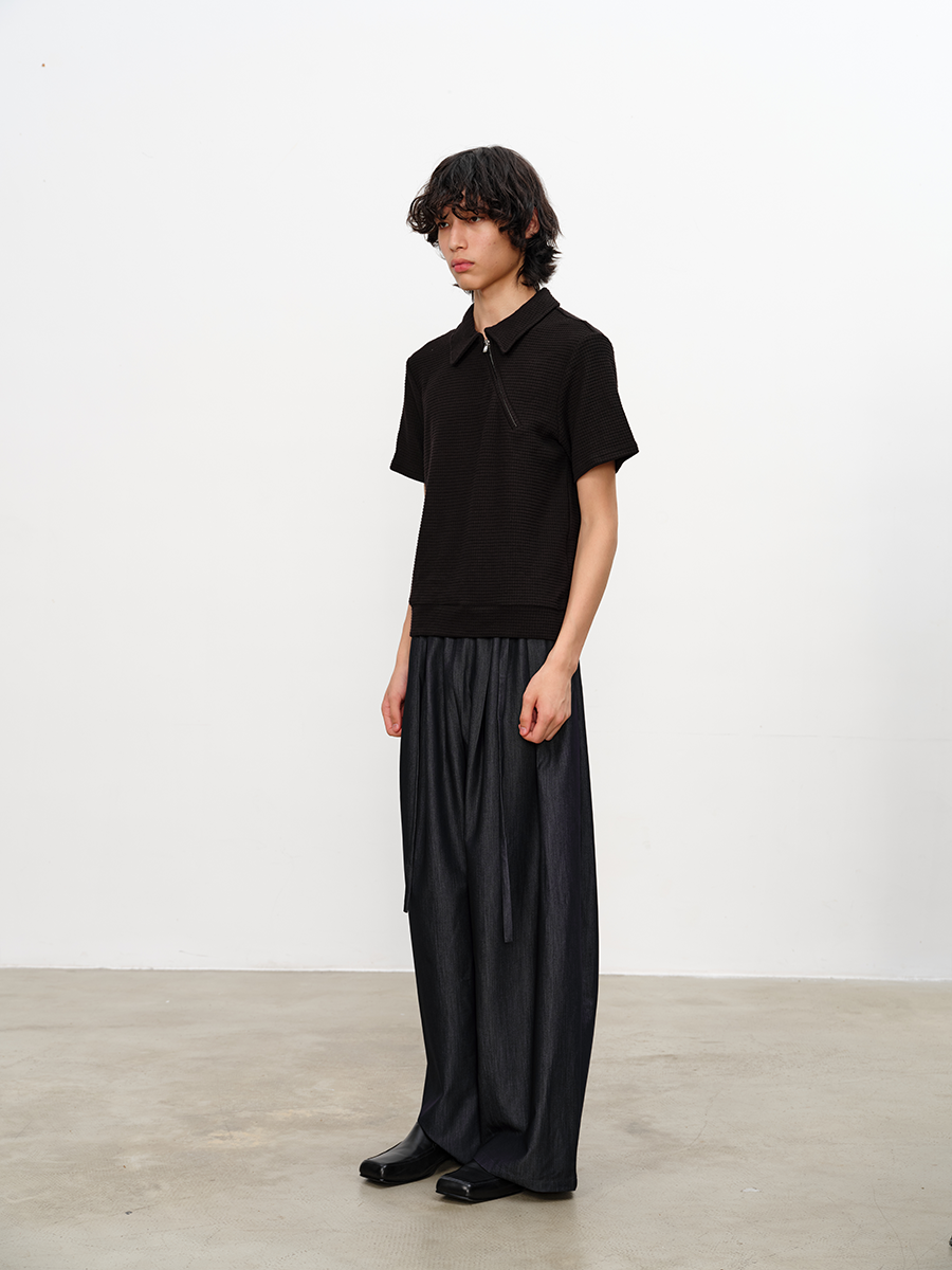 JCAESAR Diagonal Zipper Waffle-Knit Short-Sleeve Top - jcaesarclo