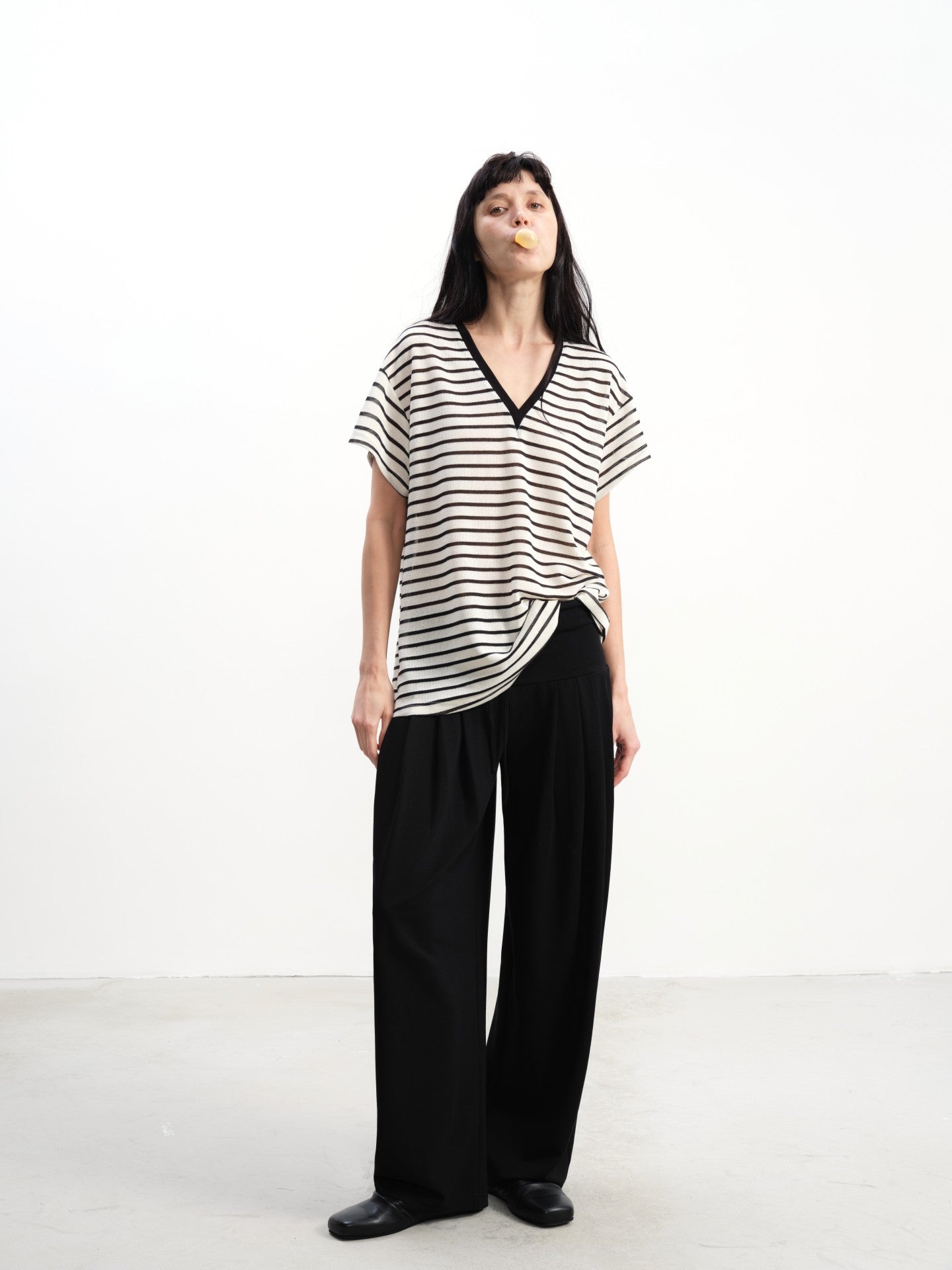 JCAESAR WOMEN Loose-Fit Striped V-Neck Tee - jcaesarclo