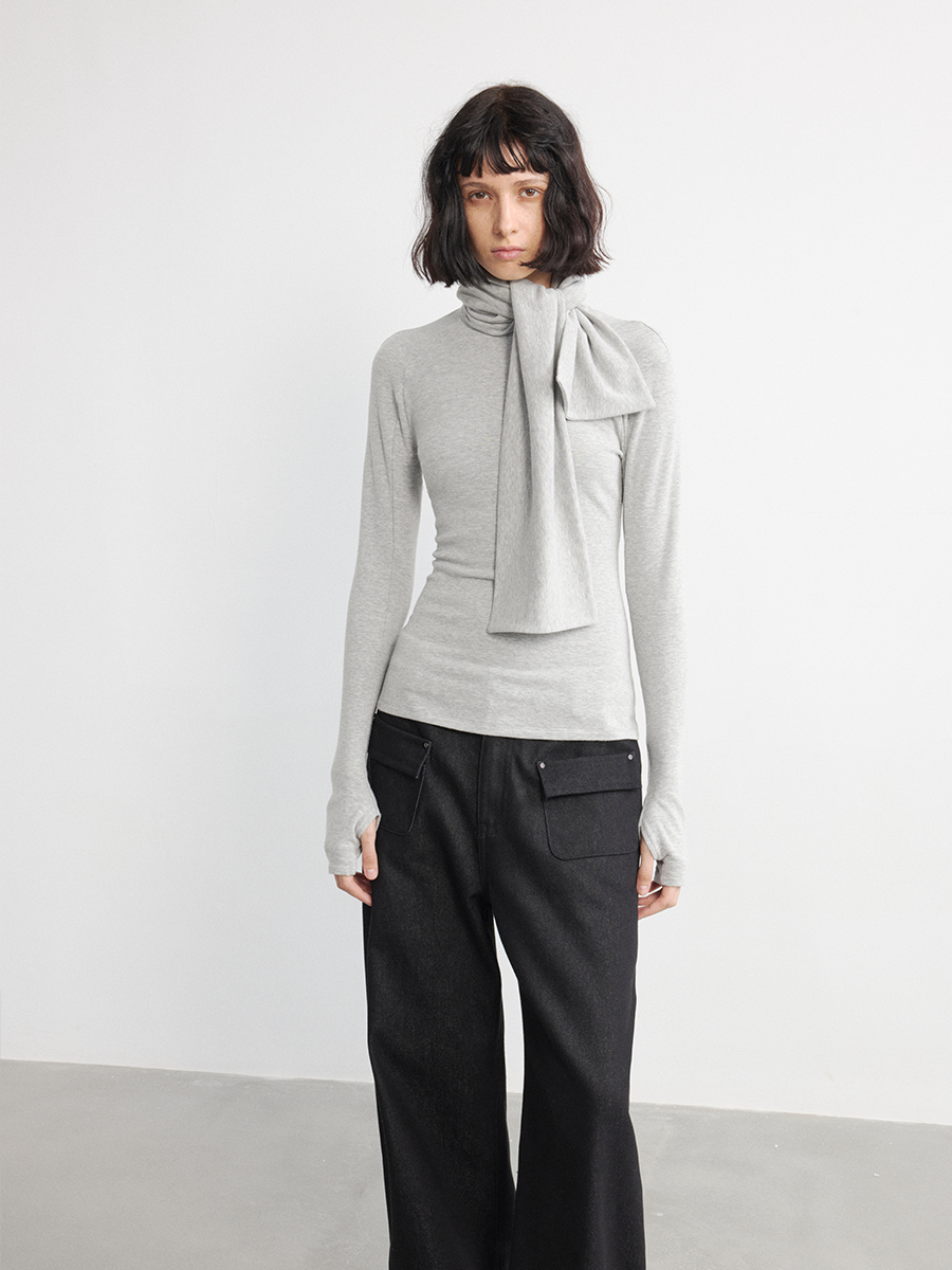 JCAESAR WOMEN Scarf With Half - Fingered Sleeves - jcaesarclo