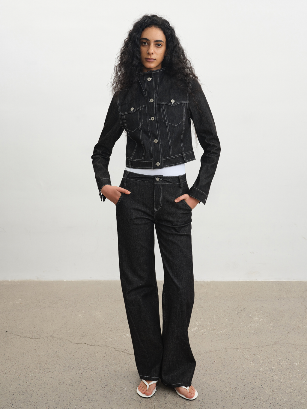 JCAESAR WOMEN Stand‑Collar Raw Denim Jacket - jcaesarclo