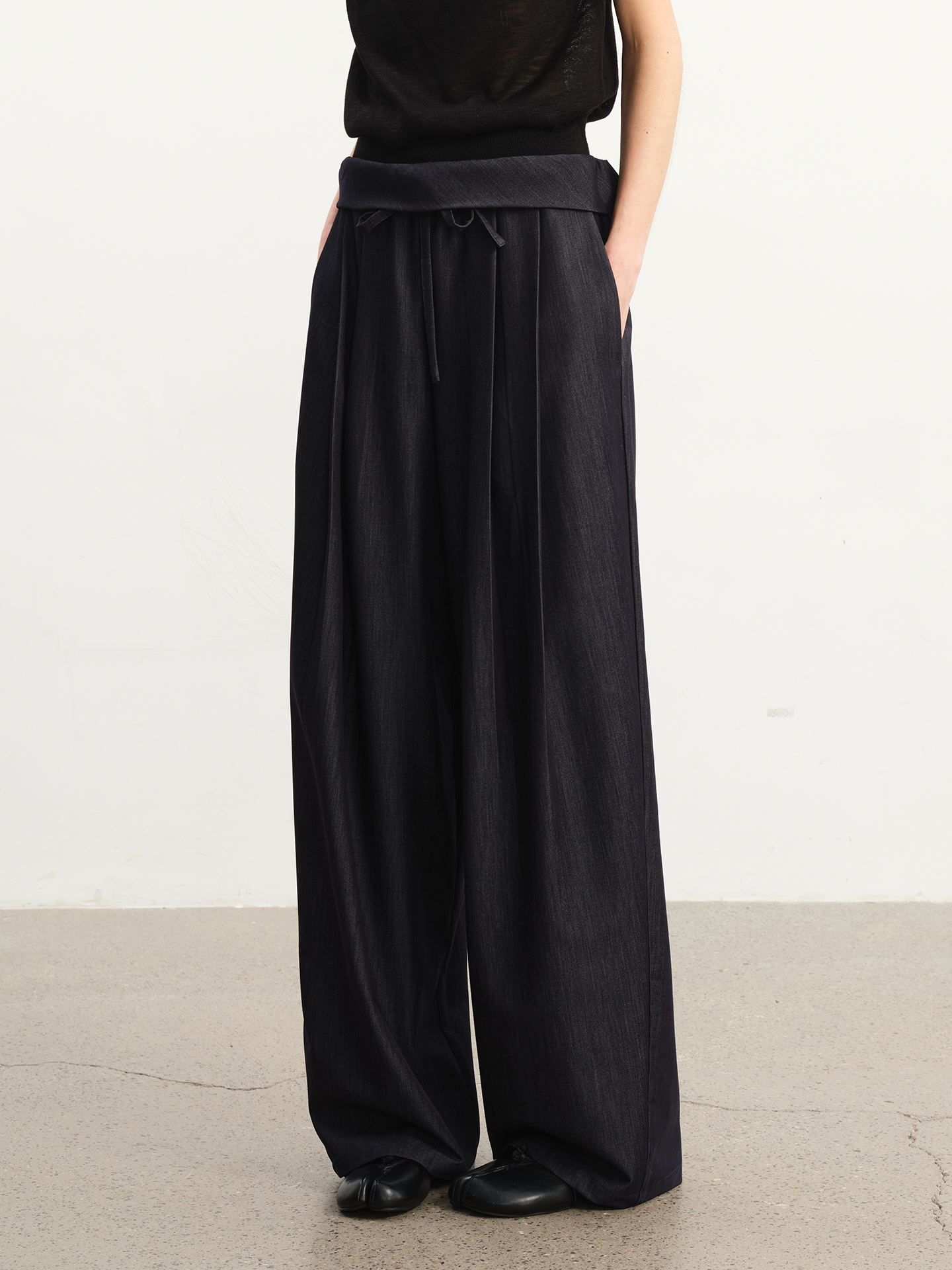 JCAESAR WOMEN Raw-denim inspired drawstring trousers