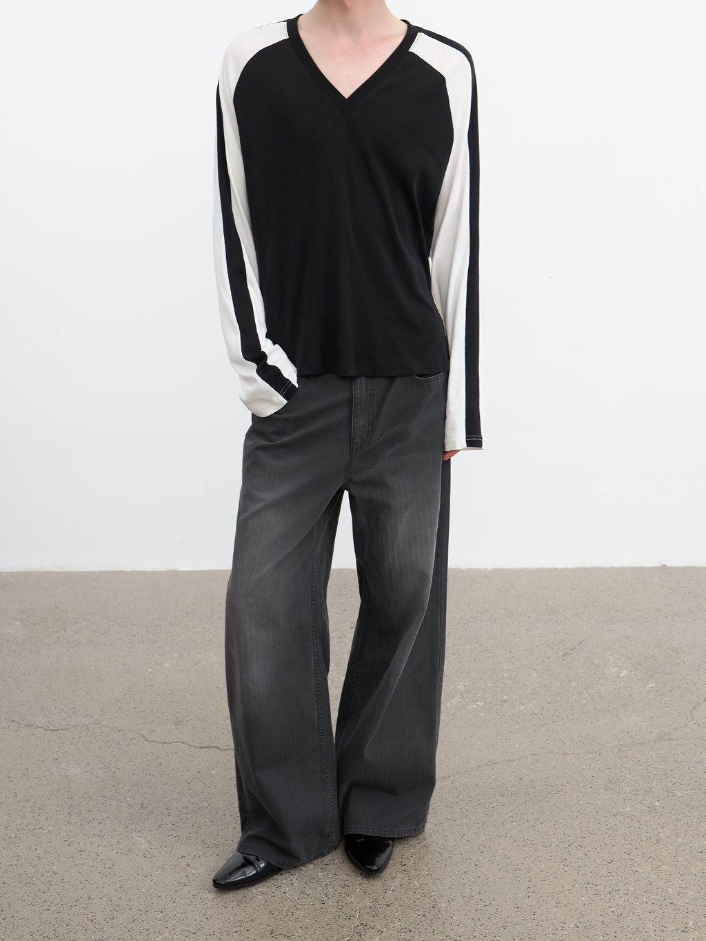 JCAESAR Dark‑stripe grey‑mist washed denim jeans