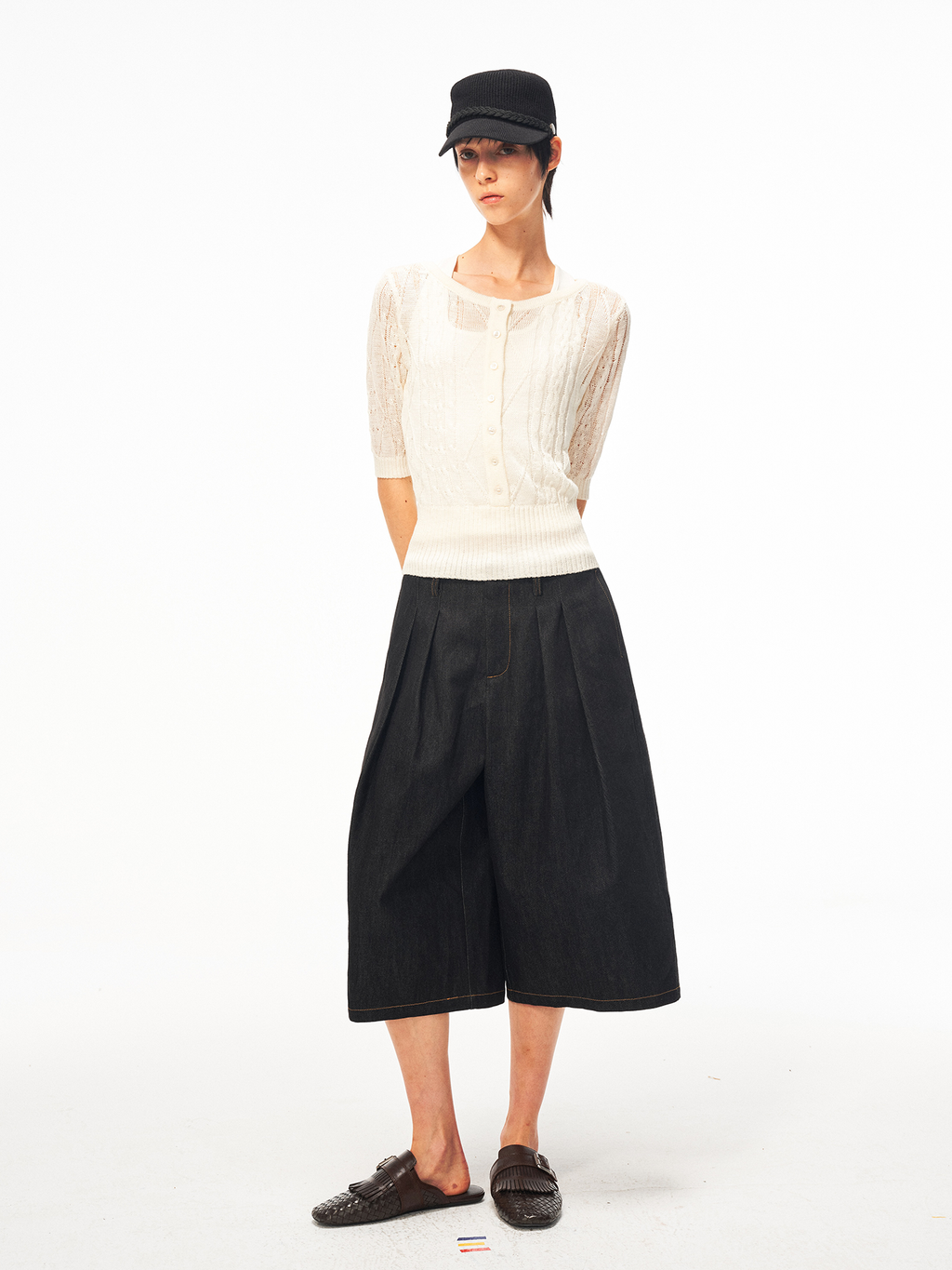 JCAESAR WOMEN Wide‑leg pleated mid‑length denim shorts