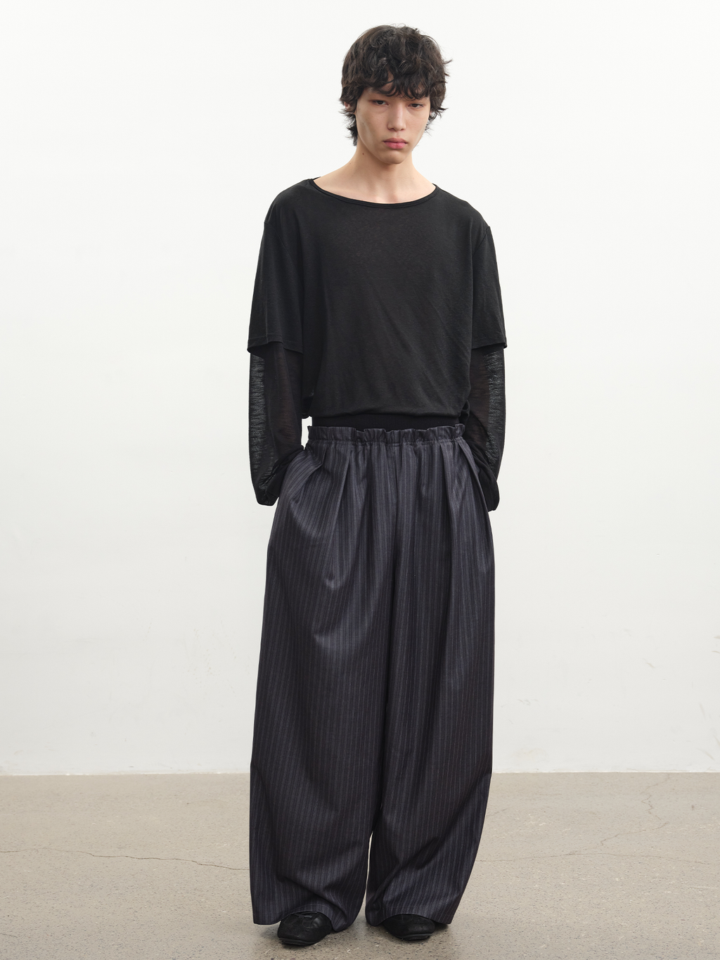 JCAESAR Pleated Striped Trousers with Ribbed‑Waist Panel - jcaesarclo