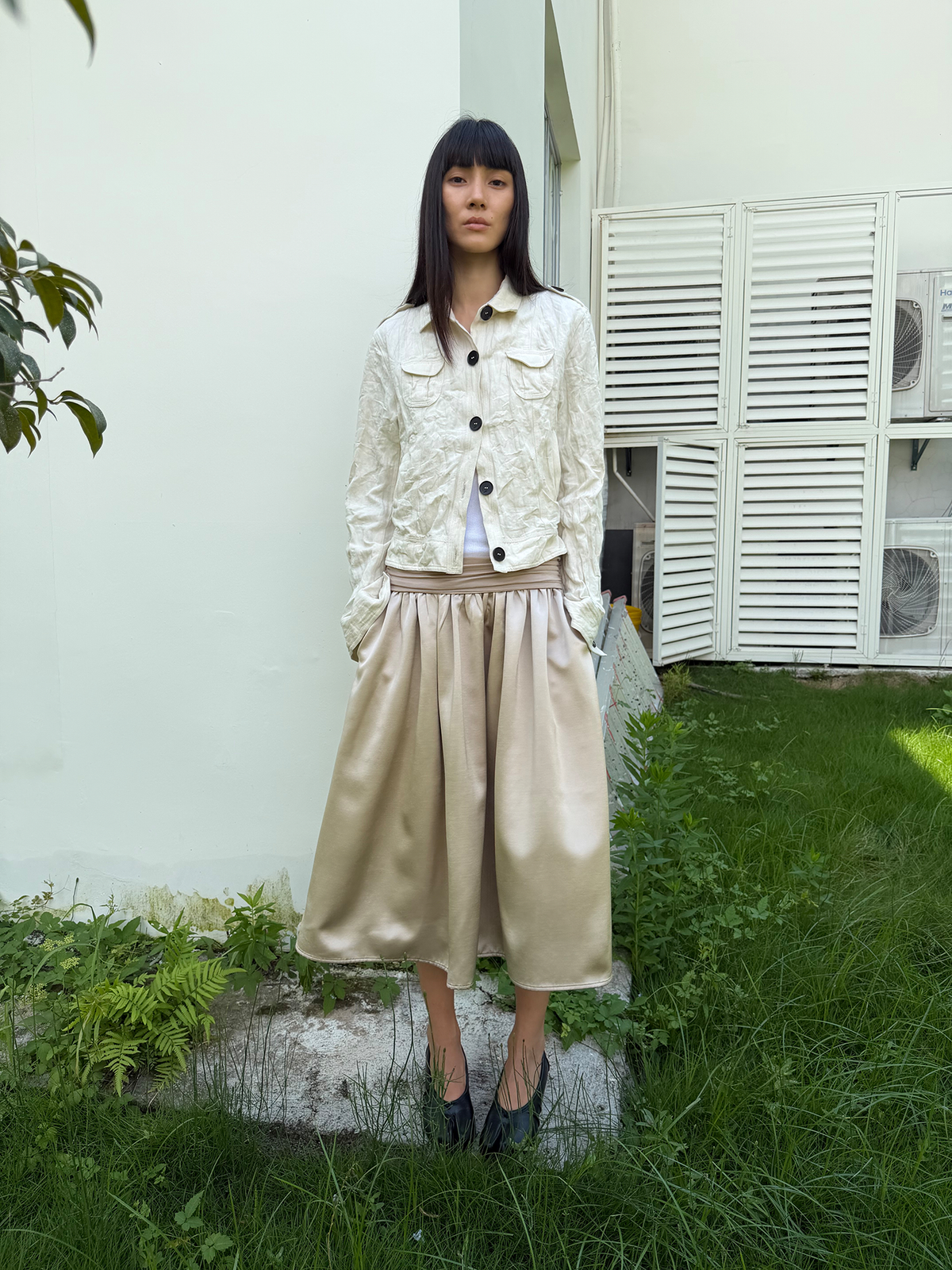 JCAESAR WOMEN Shape-Memory Metal Pleated Jacket