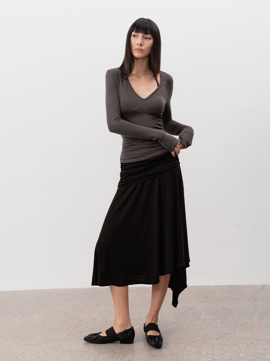 JCAESAR WOMEN  V-neck Basic Top - jcaesarclo