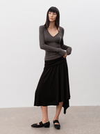 JCAESAR WOMEN  V-neck Basic Top - jcaesarclo