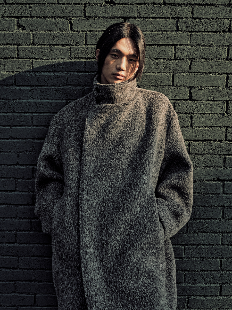 JCAESAR  Cocoon-Shaped Overcoat With A Back Pleated Slanted Front - jcaesarclo
