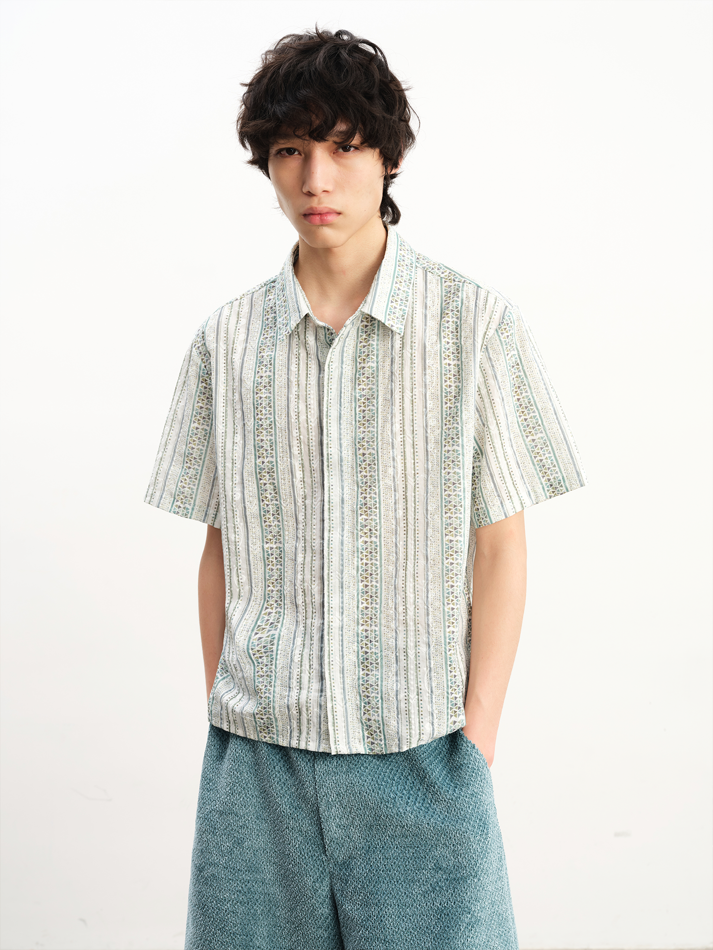 JCAEASAR Island-inspired window lattice resort shirt