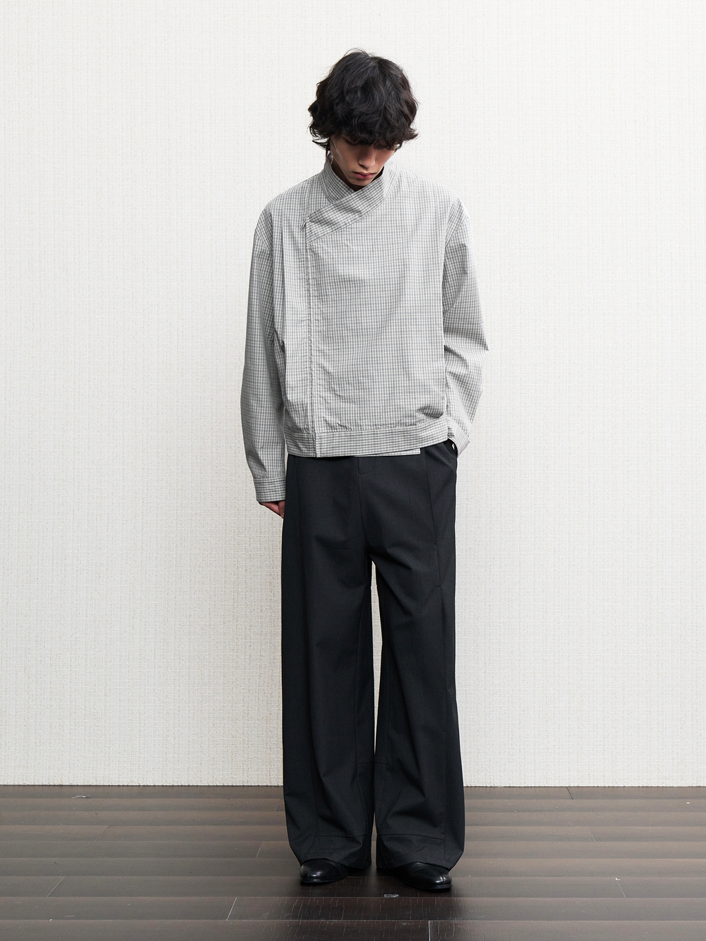 JCAESAR Cross‑collar mesh pleated jacket