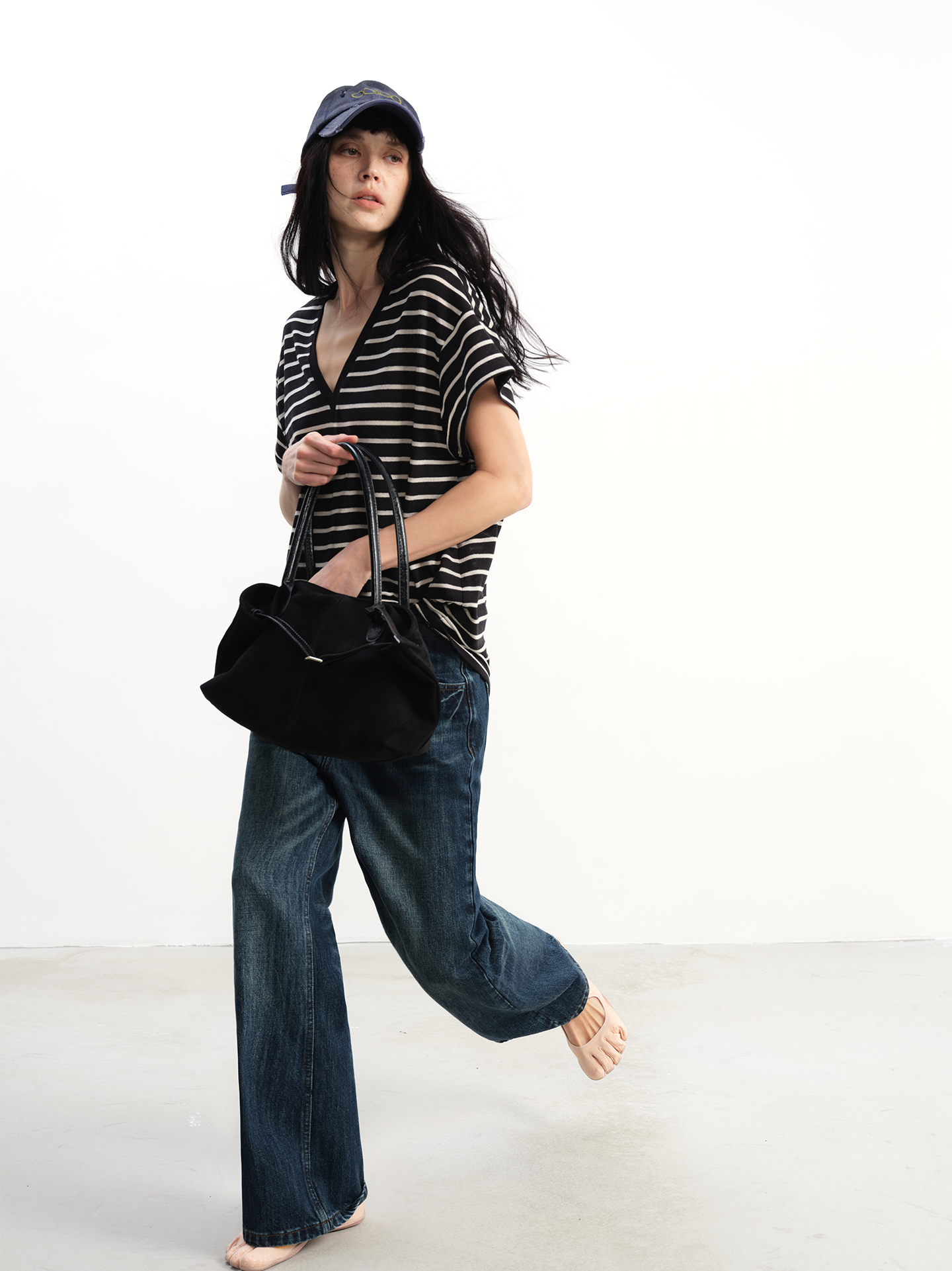 JCAESAR WOMEN Loose-Fit Striped V-Neck Tee - jcaesarclo