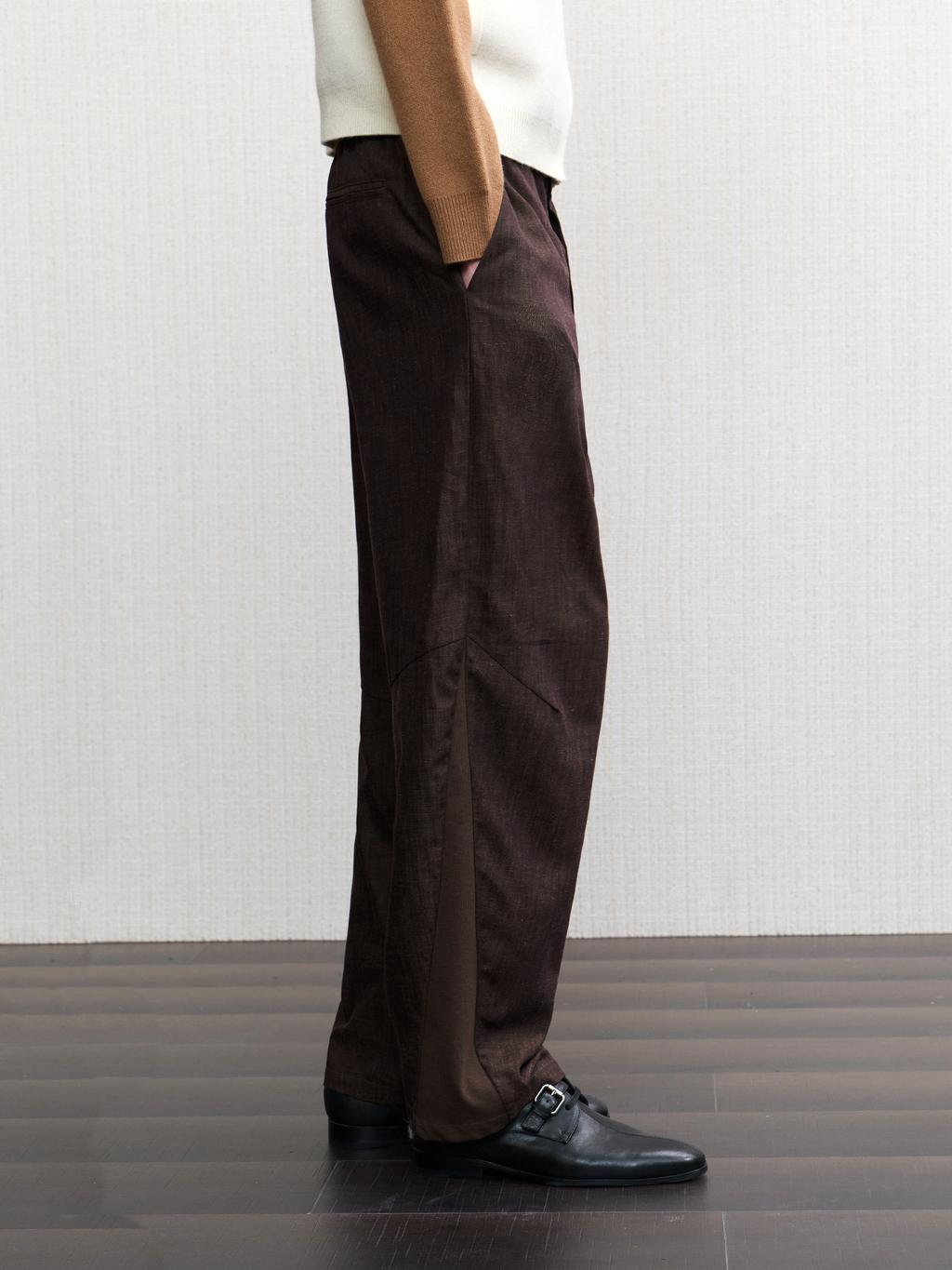 JCAESAR Ribbed‑panel palm trousers