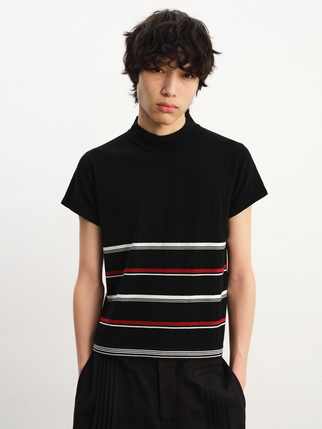 JCAEASAR Black-and-red striped turtleneck knit tee