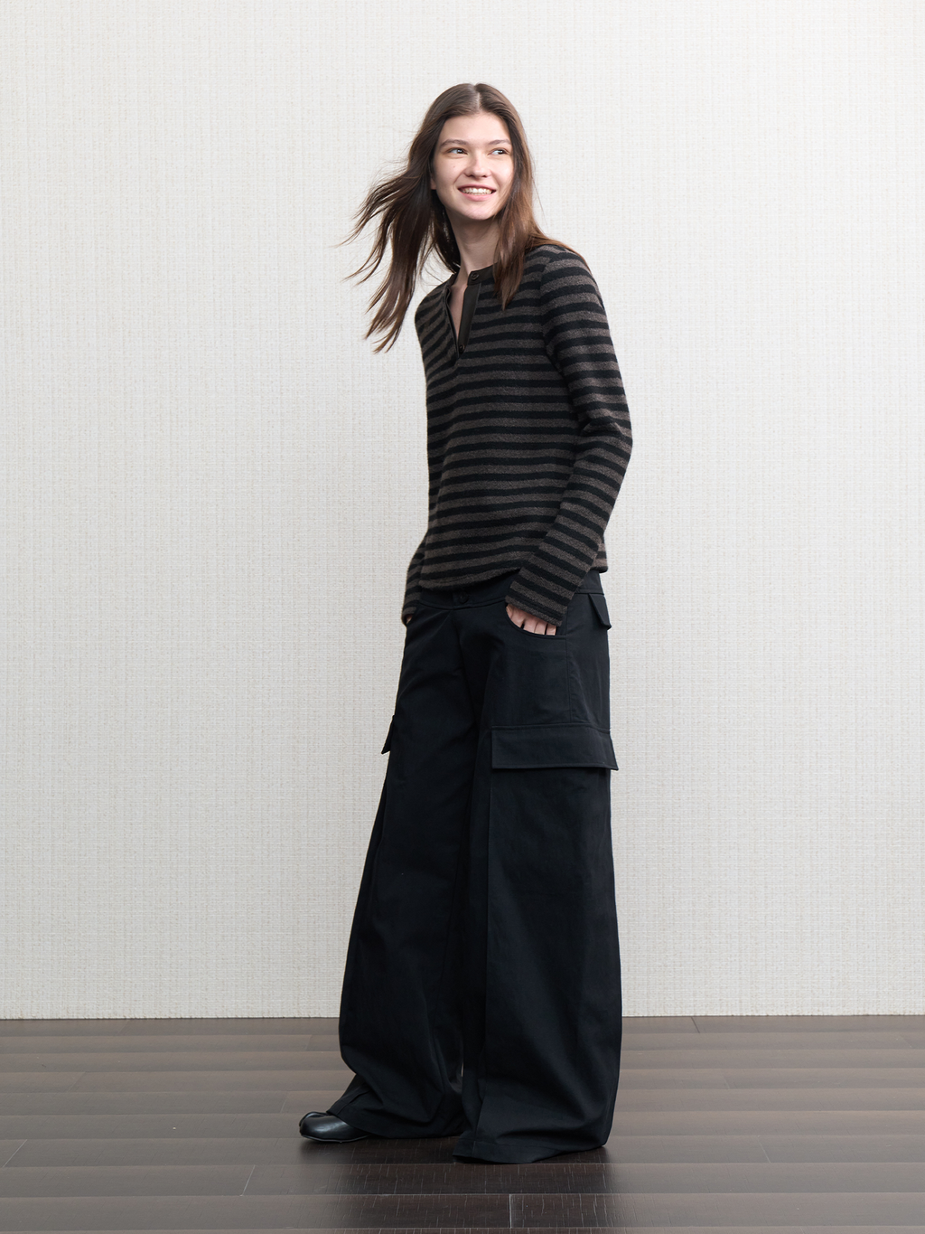 JCAESAR WOMEN Straight-Leg Cargo Pants with 3D Rectangular Pockets