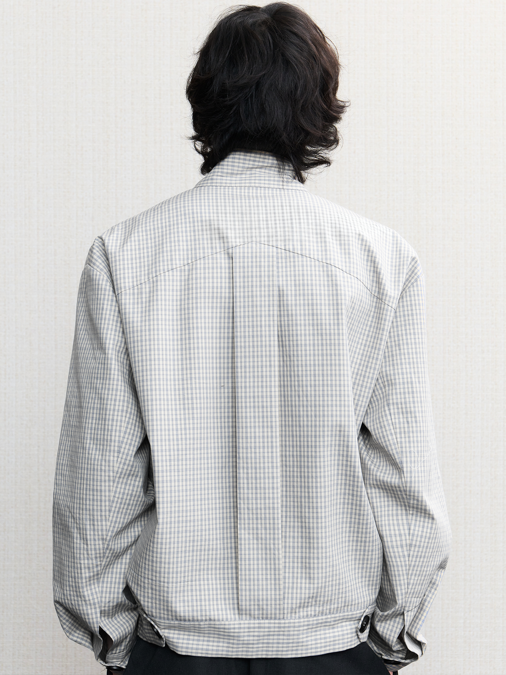 JCAESAR Cross‑collar mesh pleated jacket
