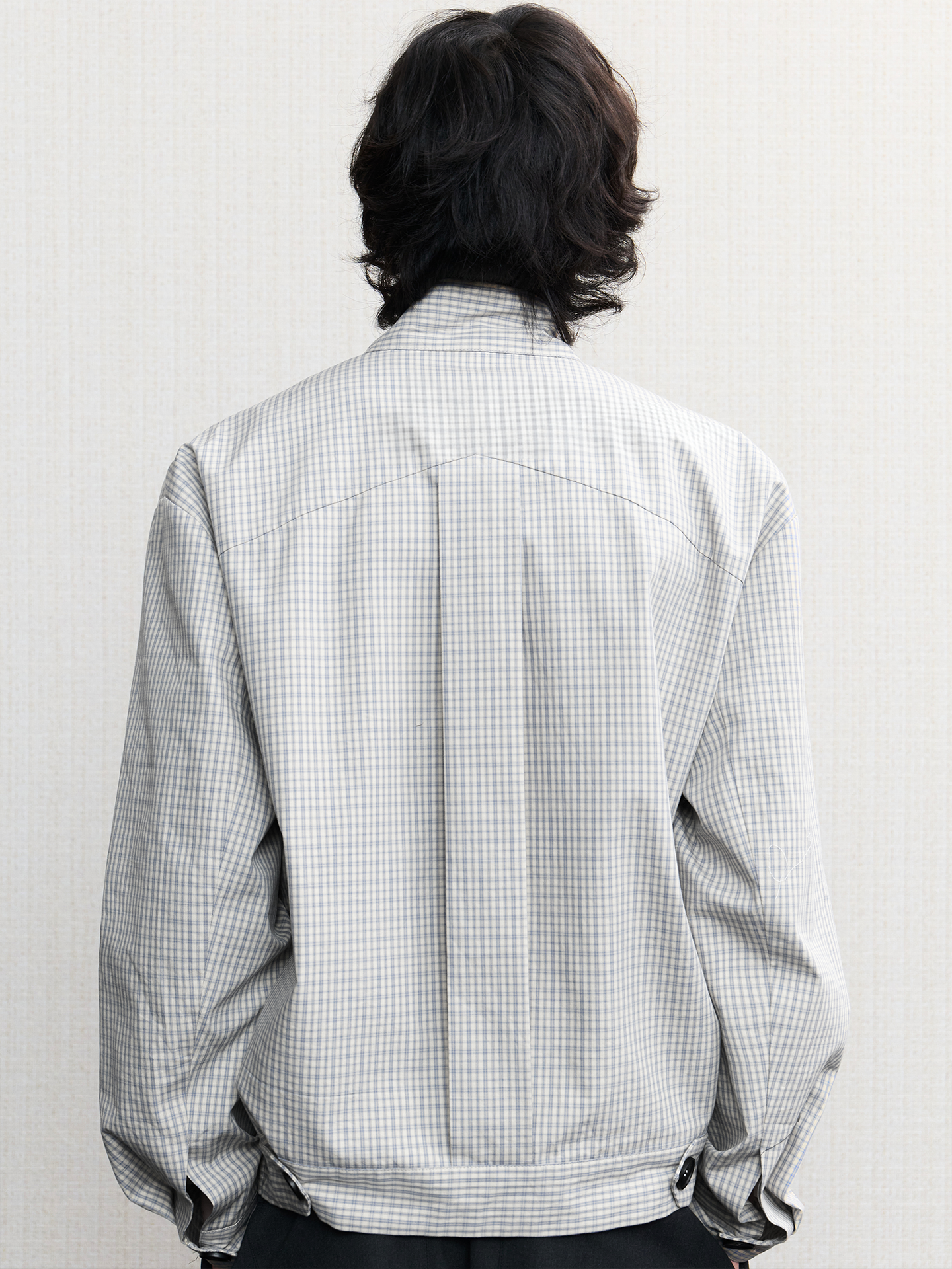 JCAESAR Cross‑collar mesh pleated jacket