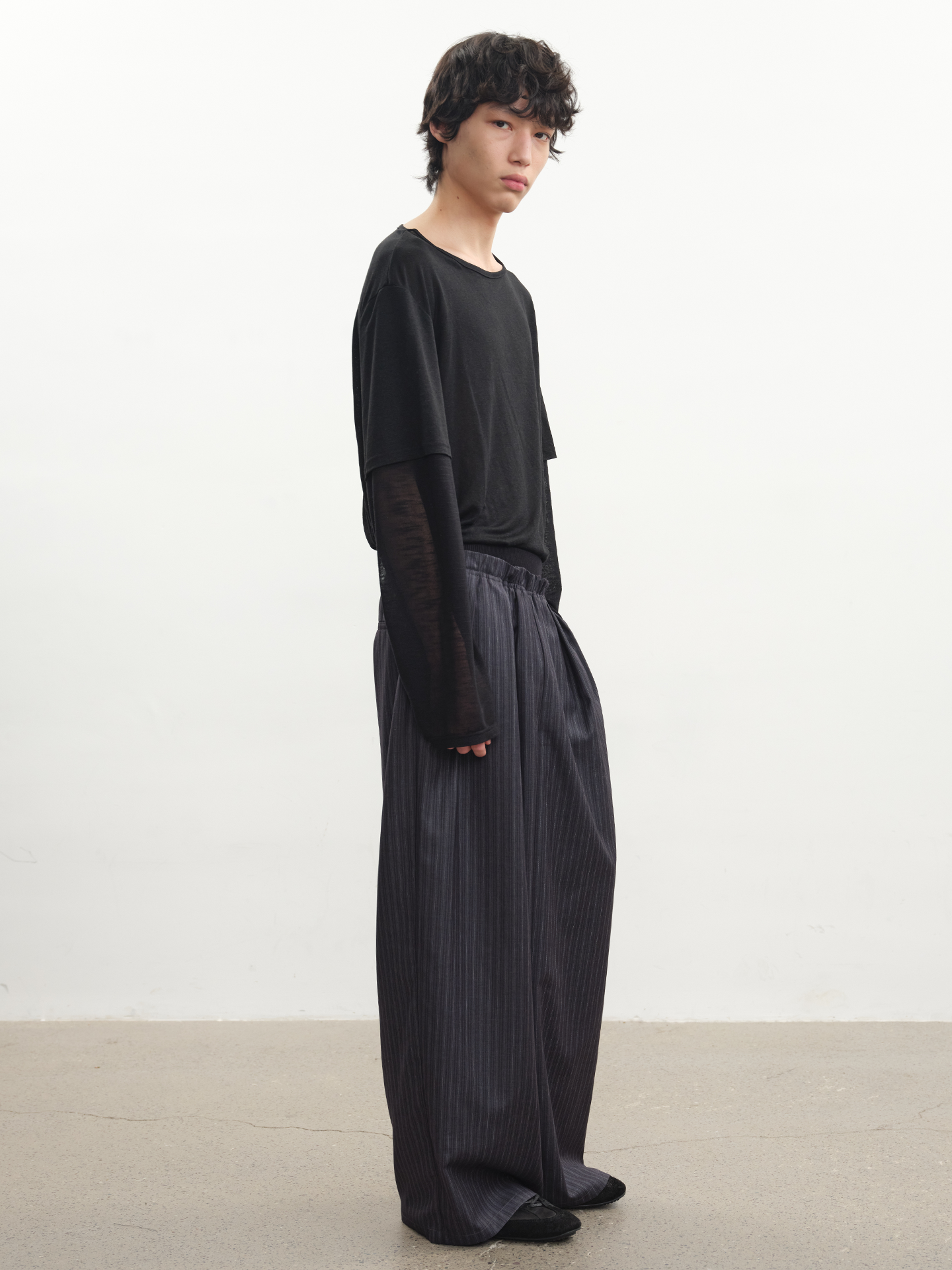JCAESAR Pleated Striped Trousers with Ribbed‑Waist Panel - jcaesarclo
