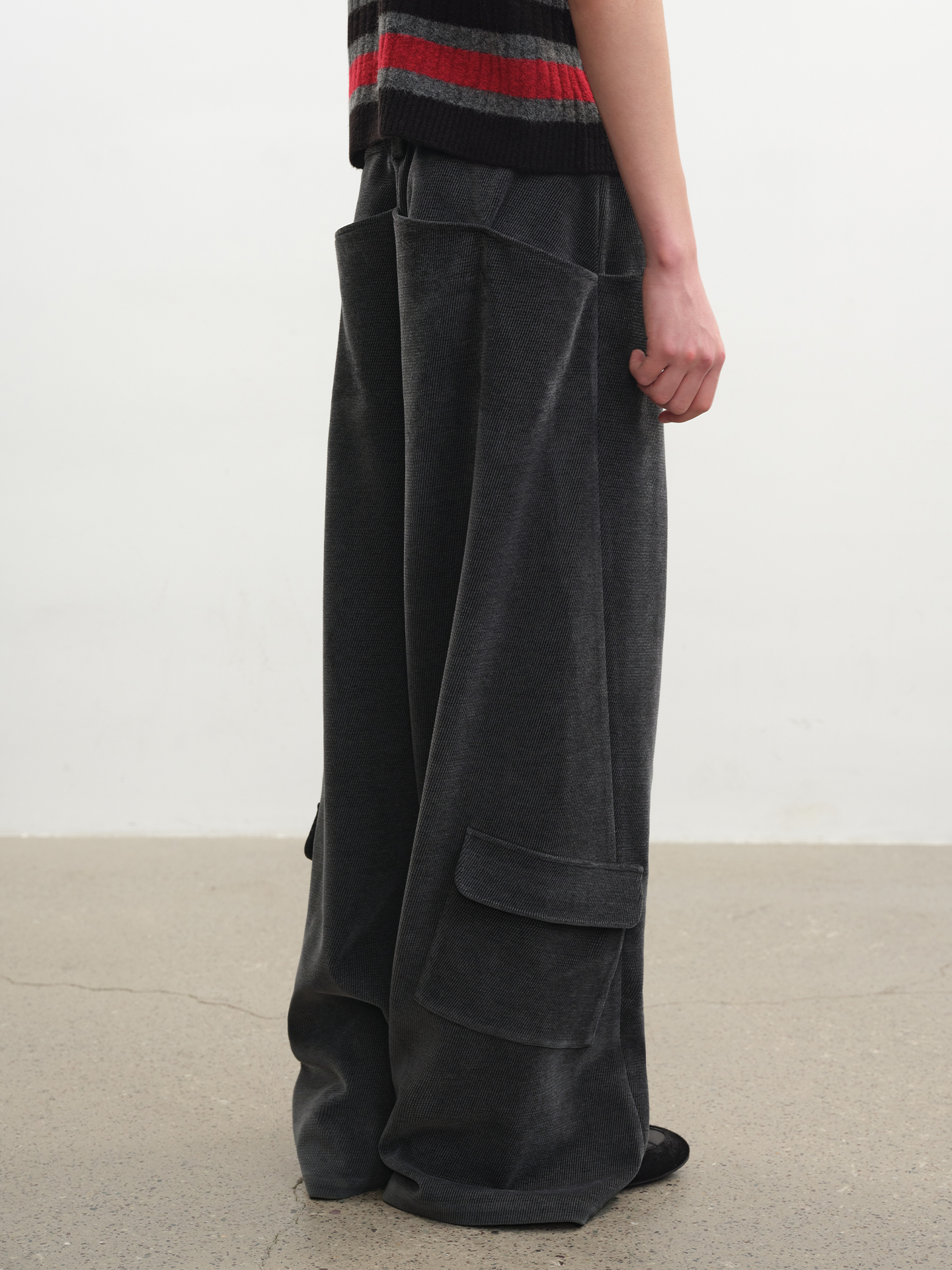 JCAESAR Washed Gray Trousers with Side Pockets - jcaesarclo