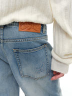 JCAESAR WOMEN Straight‑Leg Blue Washed Jeans - jcaesarclo