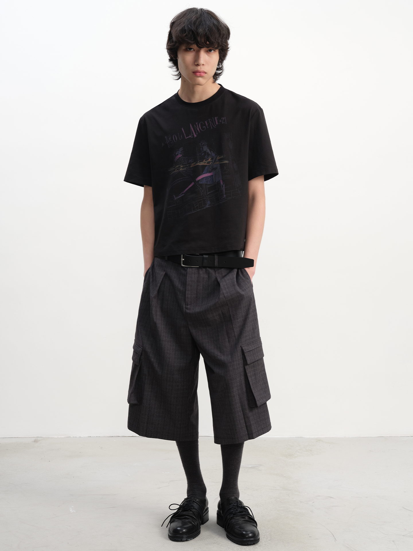 JCAESAR Baguette Print Short‑Sleeve Tee - jcaesarclo