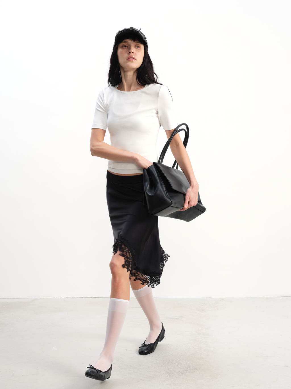 JCAESAR WOMEN Backless Fitted Short-Sleeve Top - jcaesarclo
