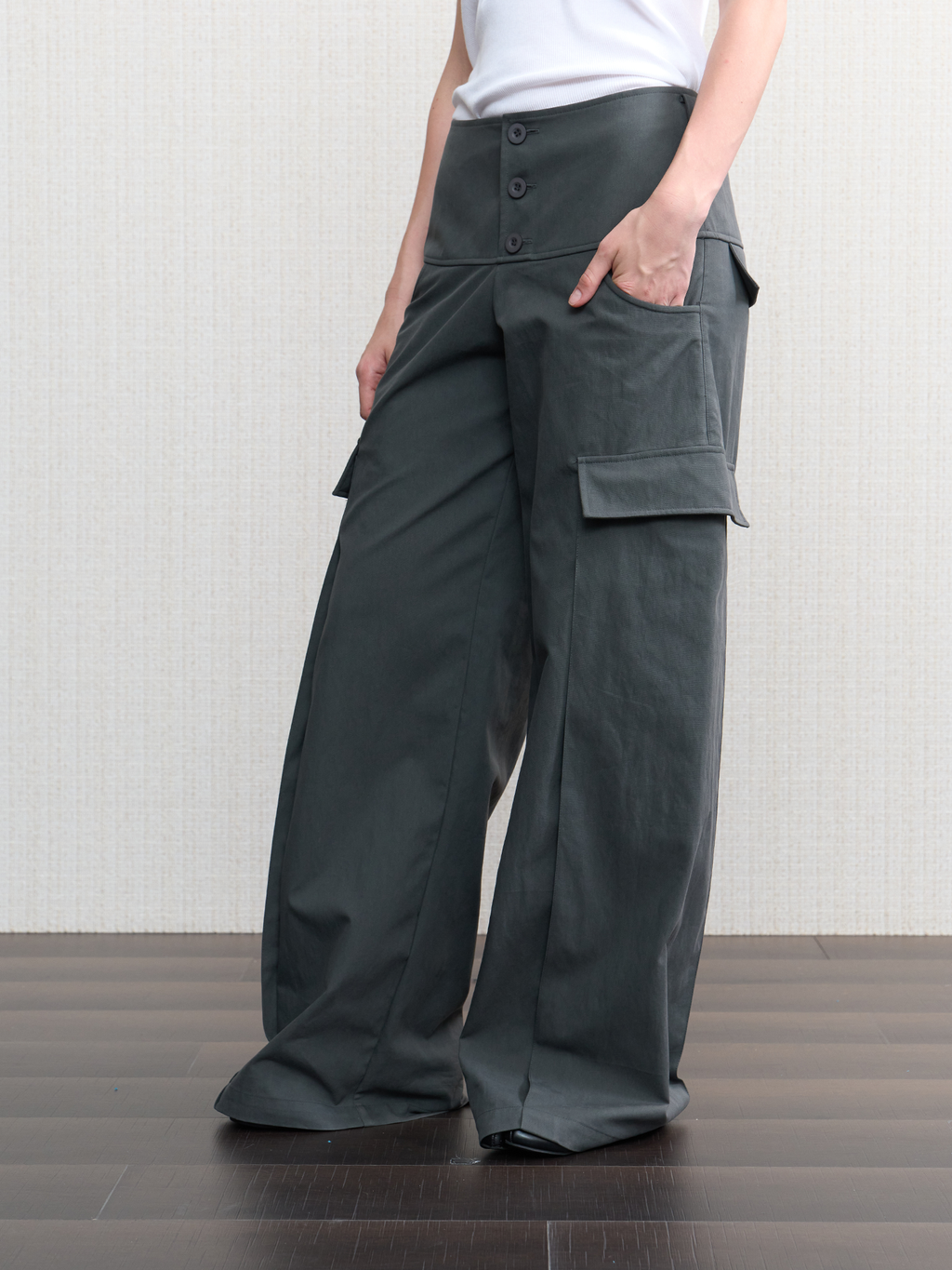 JCAESAR WOMEN Straight-Leg Cargo Pants with 3D Rectangular Pockets
