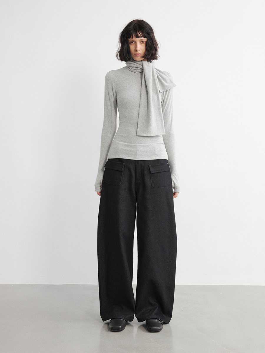 JCAESAR WOMEN Scarf With Half - Fingered Sleeves - jcaesarclo