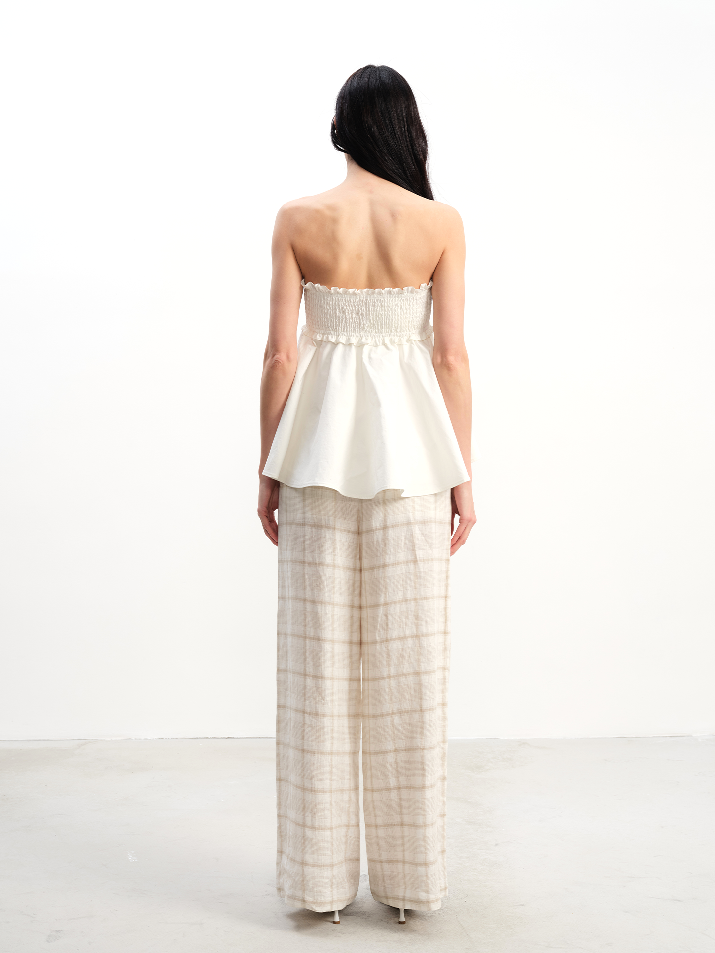 JCAESAR WOMEN Linen Pleated Check Trousers - jcaesarclo