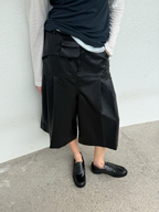 JCAESAR WOMEN Saddle‑pleated body‑hugging leather pants