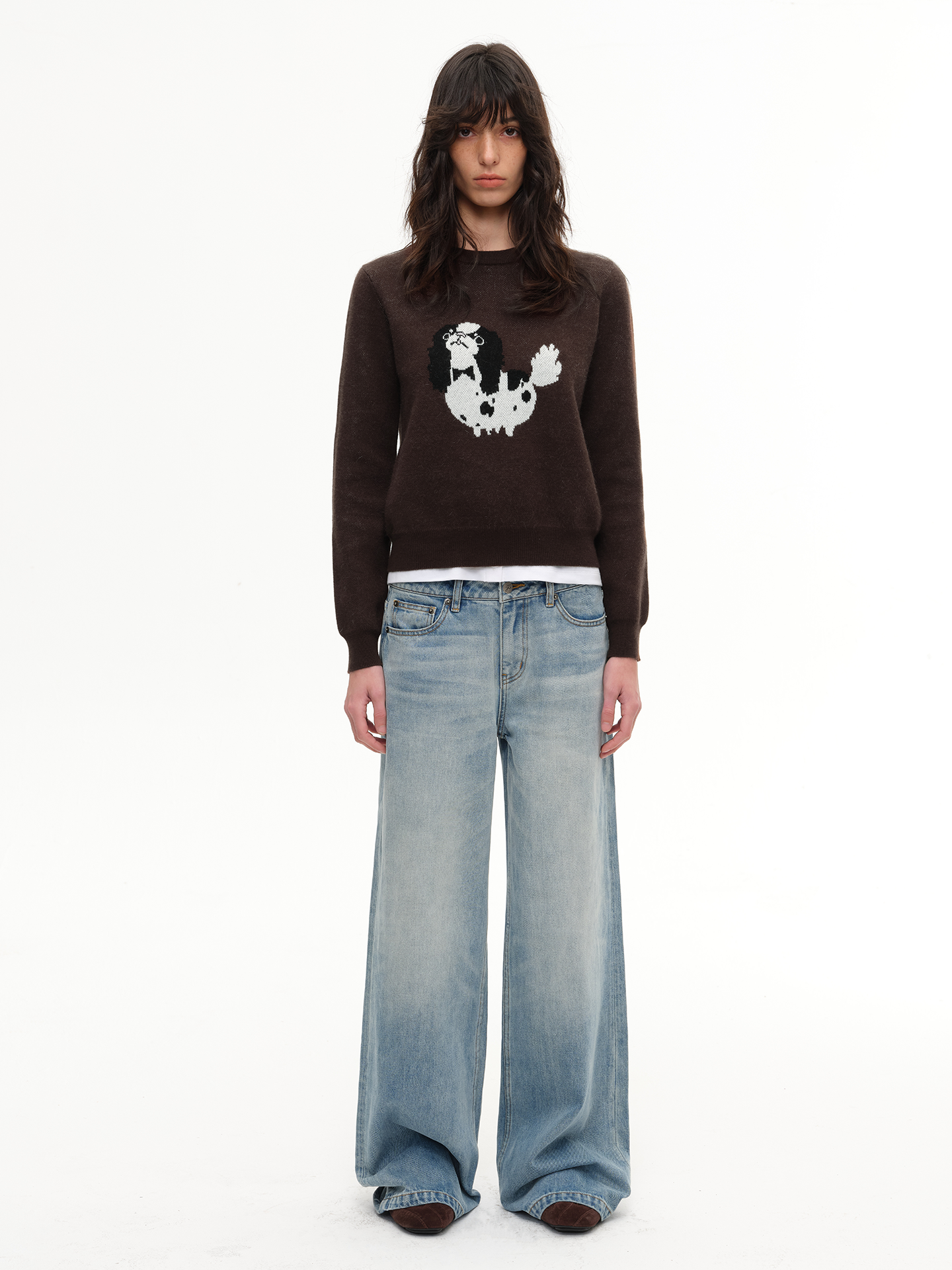 JCAESAR WOMEN Short Cropped Crewneck Sweater with Chihuahua Motif - jcaesarclo