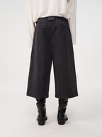 Jcaesar High-GSM Pure Cotton Stripe Corduroy Fabric Capri Pants