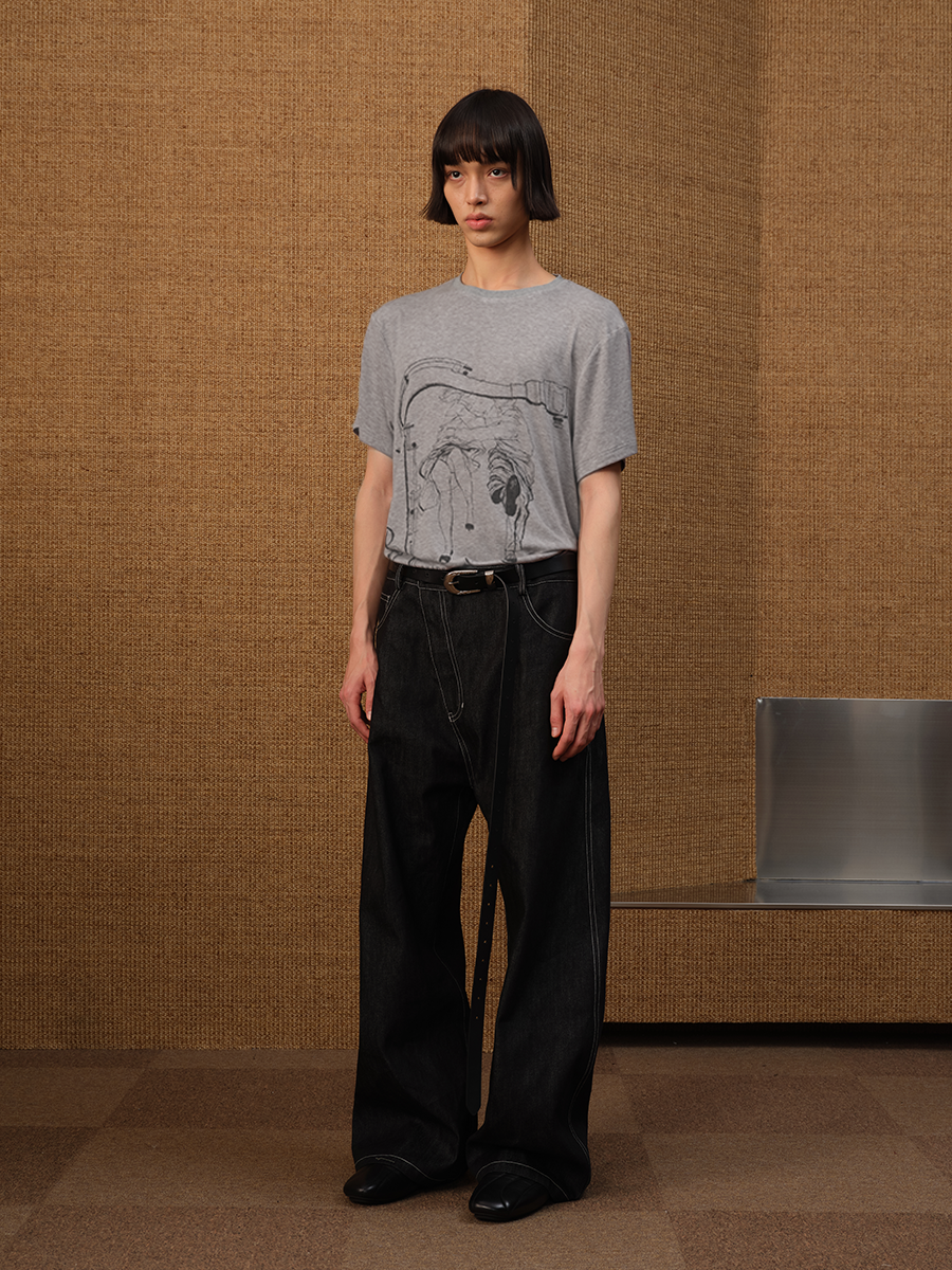 Jcaesar Held Tee T-Shirt - jcaesarclo