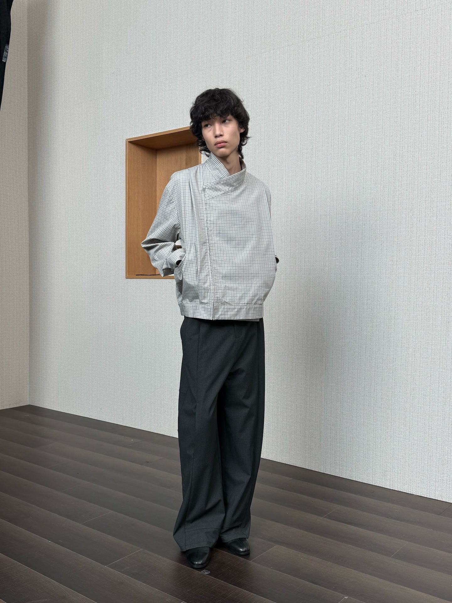 JCAESAR Cross‑collar mesh pleated jacket