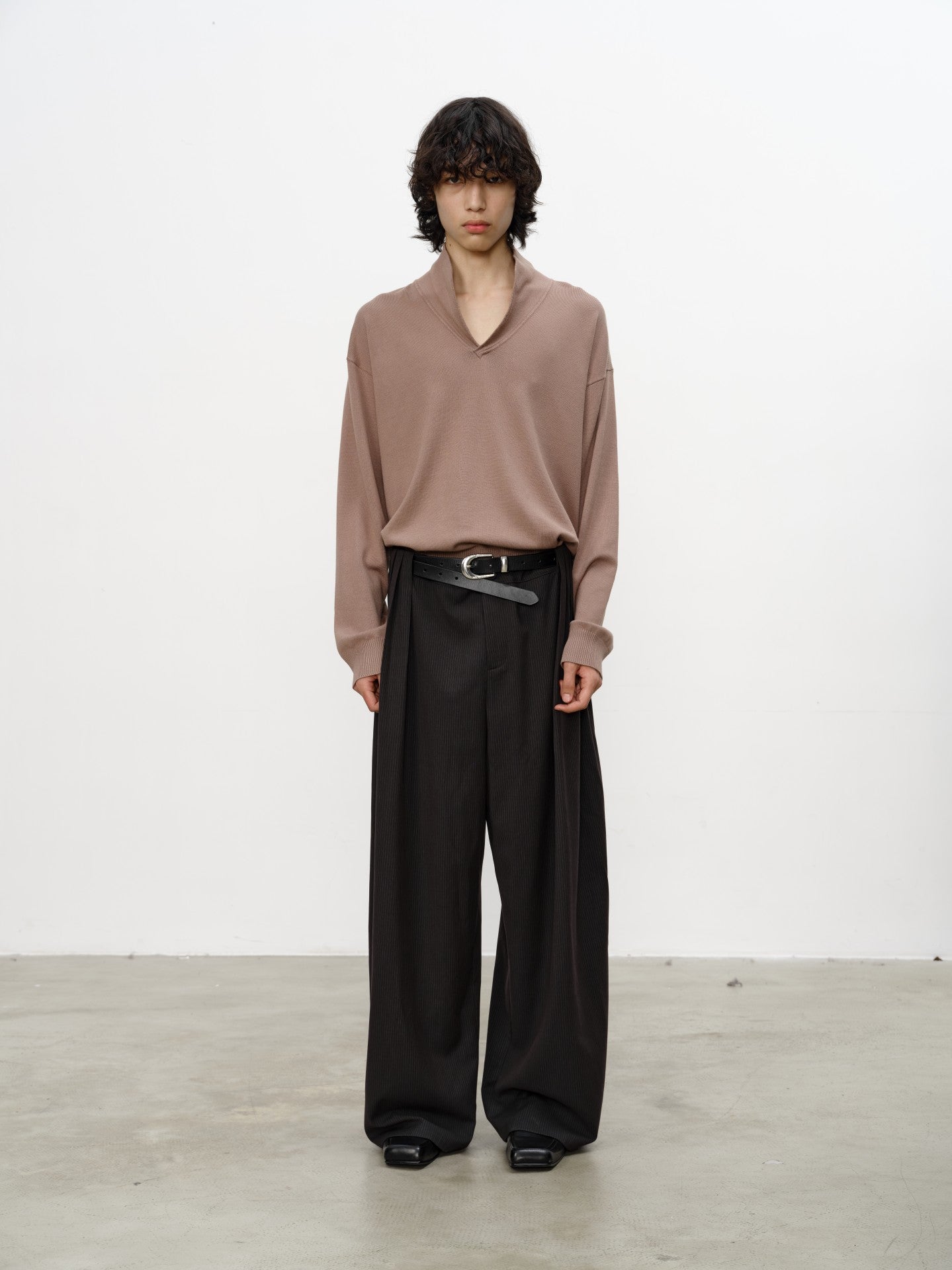 JCAESAR Seagull Collar Sweater - jcaesarclo