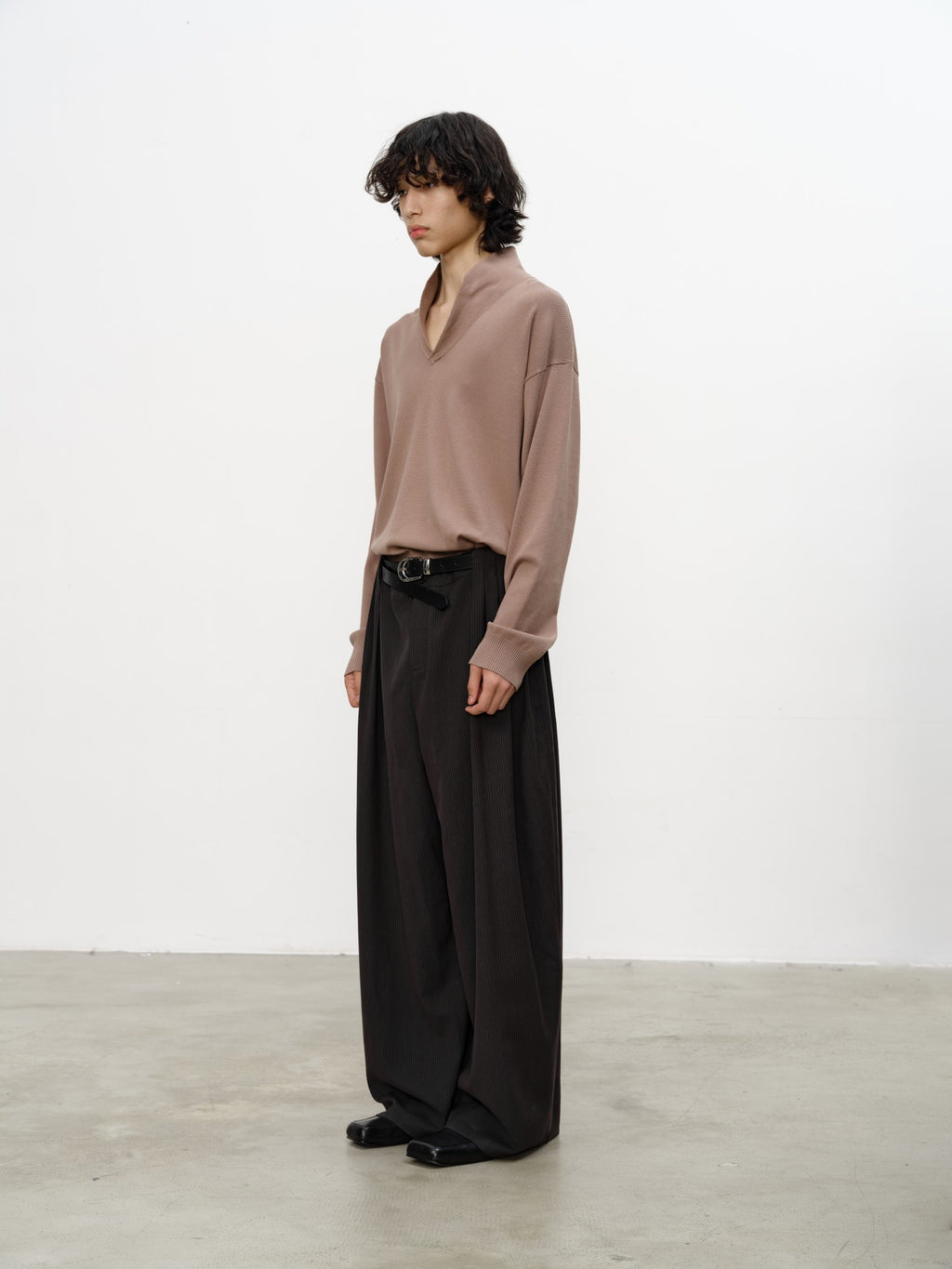 JCAESAR Seagull Collar Sweater - jcaesarclo