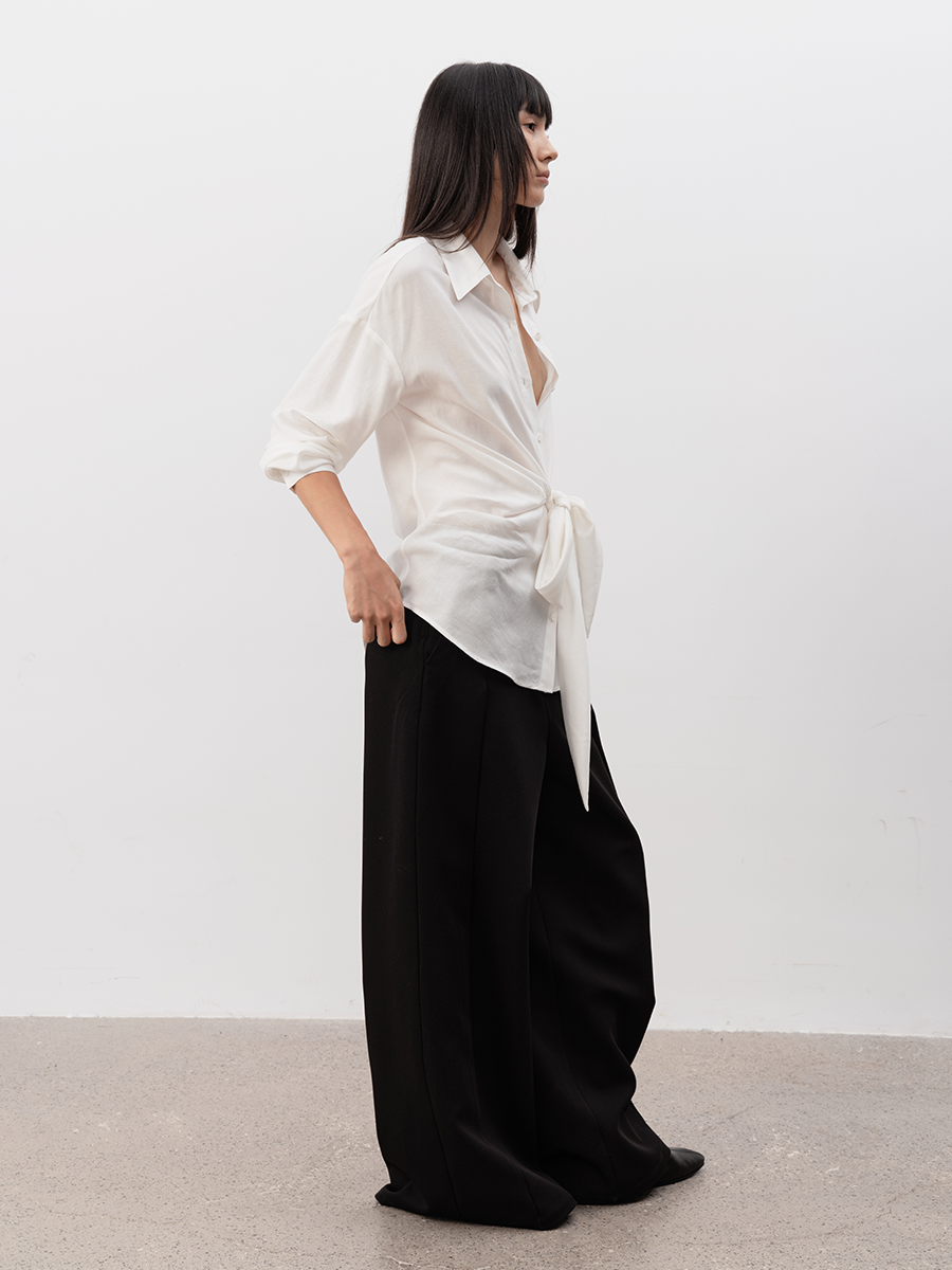 JCAESAR WOMEN Pleated Kangaroo Pocket Pants - jcaesarclo