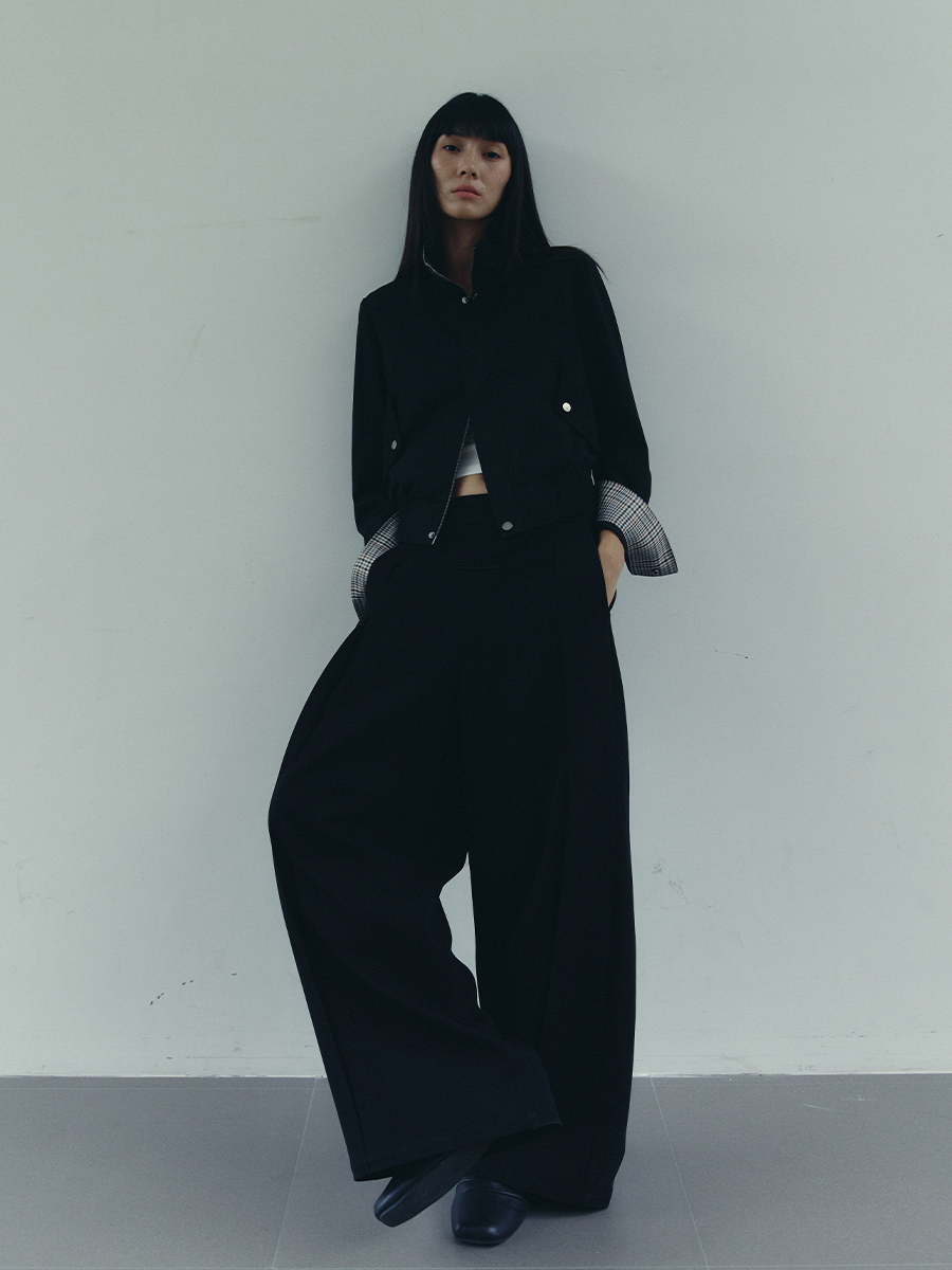 JCAESAR WOMEN Pleated Kangaroo Pocket Pants - jcaesarclo